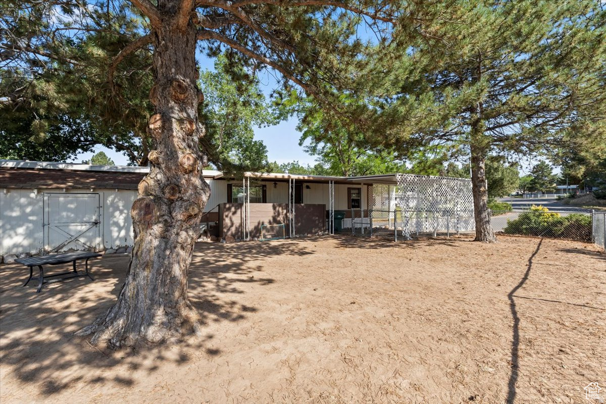 EAST CREST ESTATES - Residential