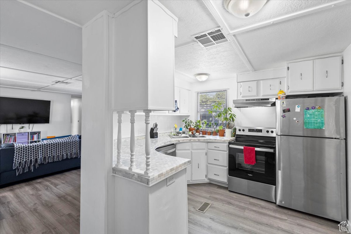 EAST CREST ESTATES - Residential