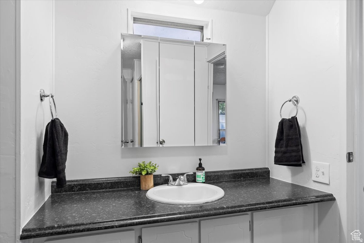 EAST CREST ESTATES - Residential