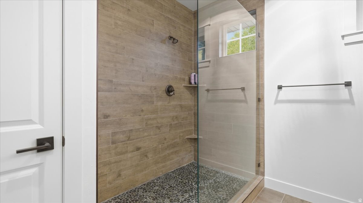 TIMBER LAKES - Residential