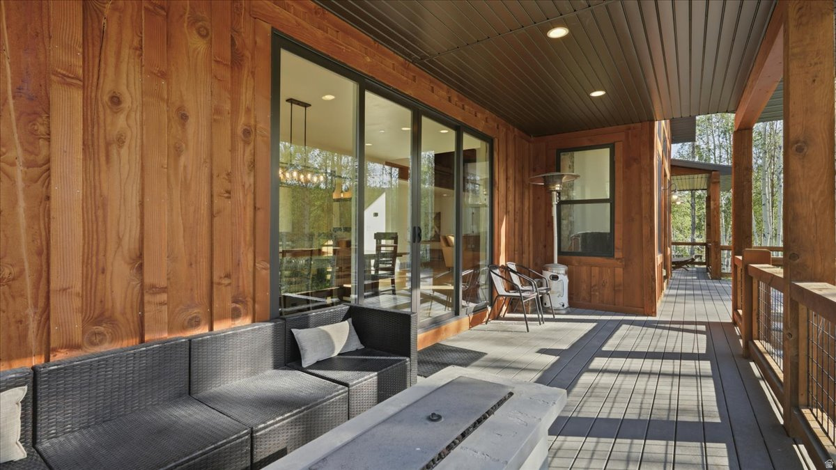 TIMBER LAKES - Residential