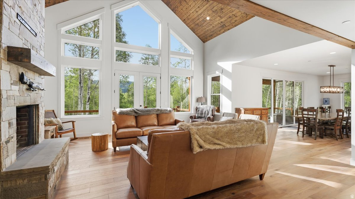 TIMBER LAKES - Residential