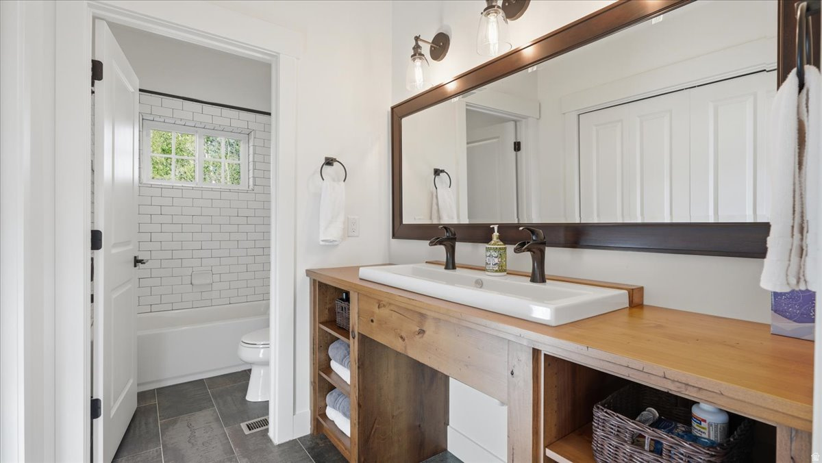 TIMBER LAKES - Residential