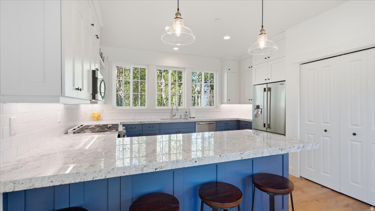 TIMBER LAKES - Residential