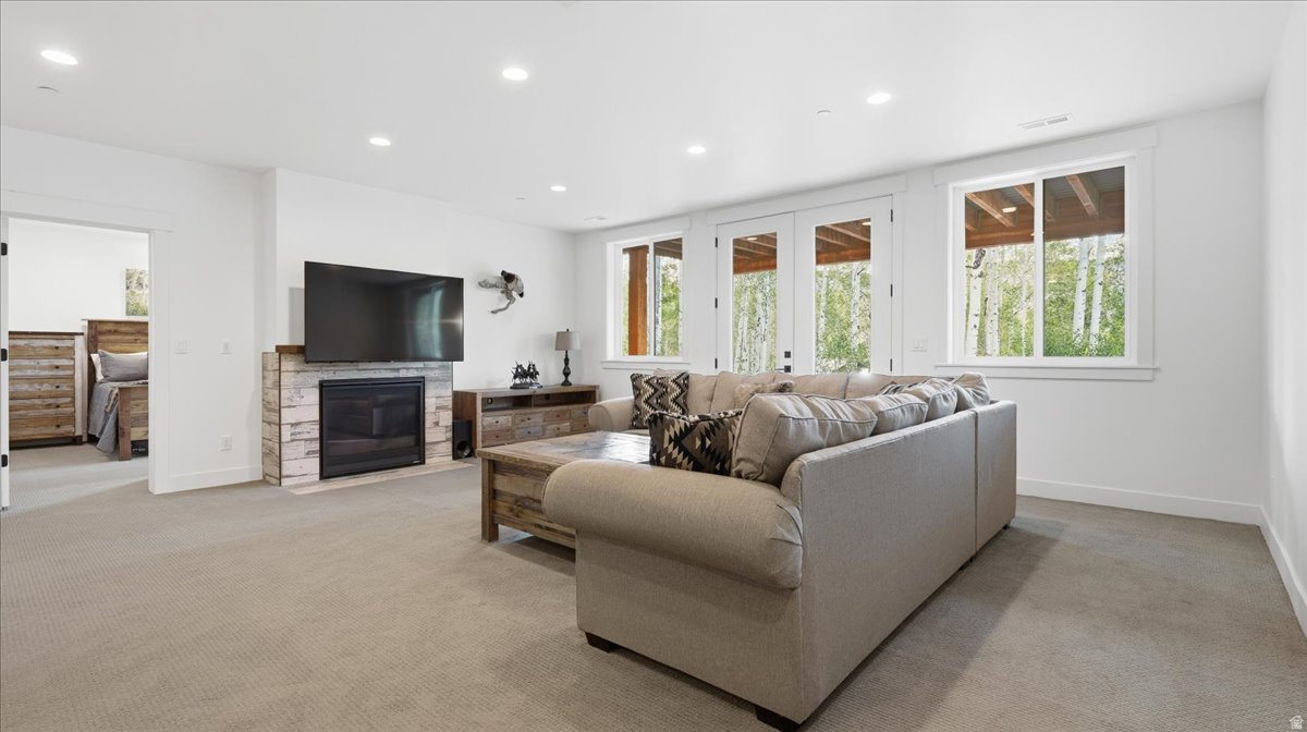 TIMBER LAKES - Residential