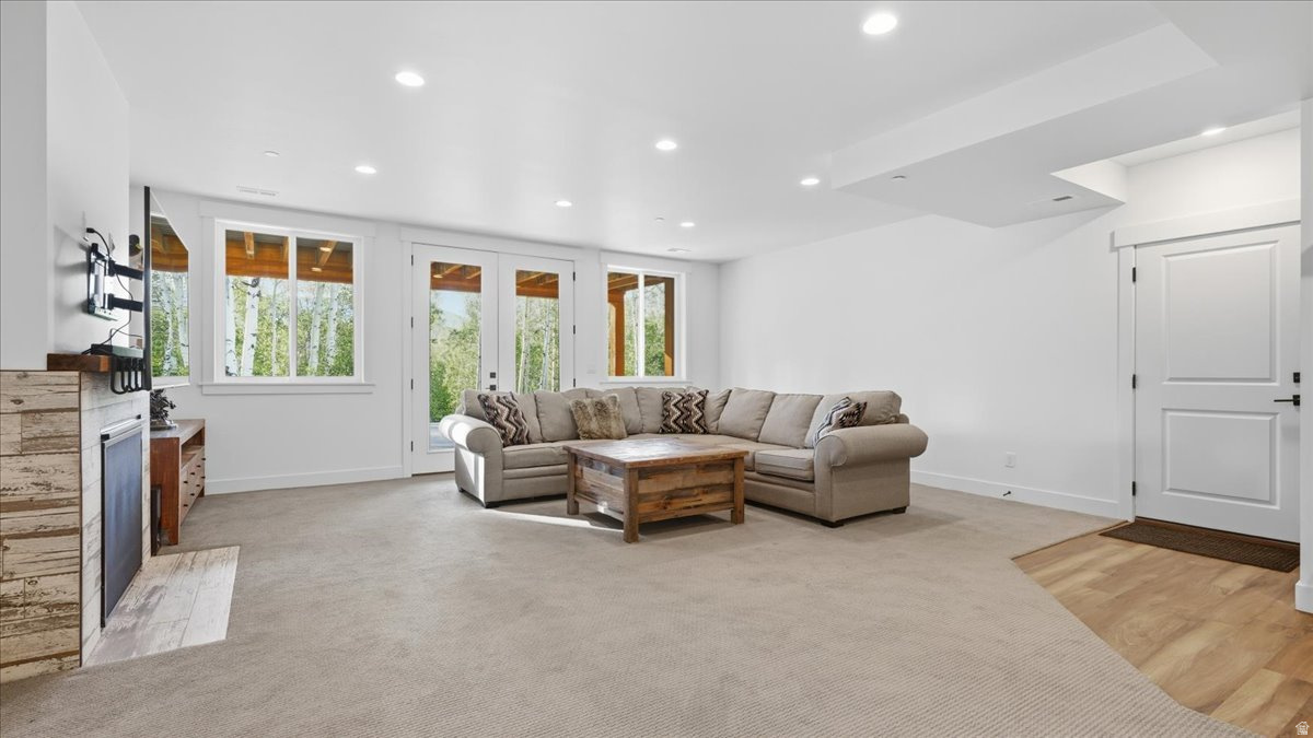 TIMBER LAKES - Residential