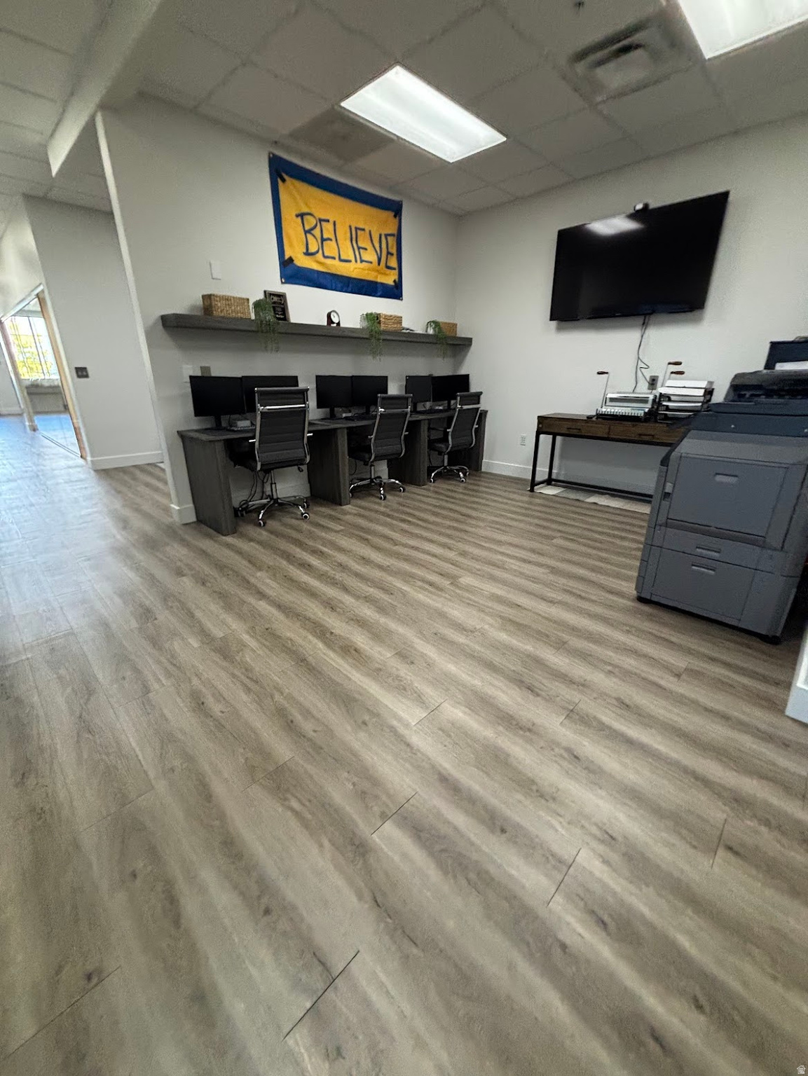 VINEYARD - Commercial Sale