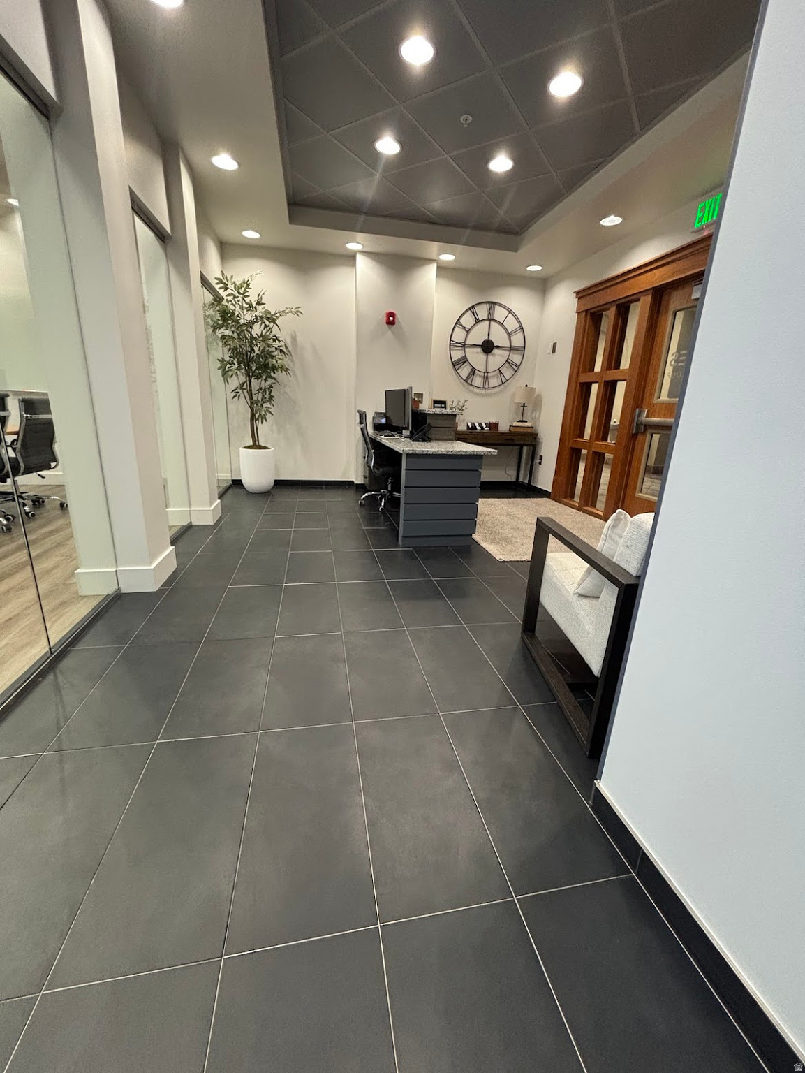 VINEYARD - Commercial Sale