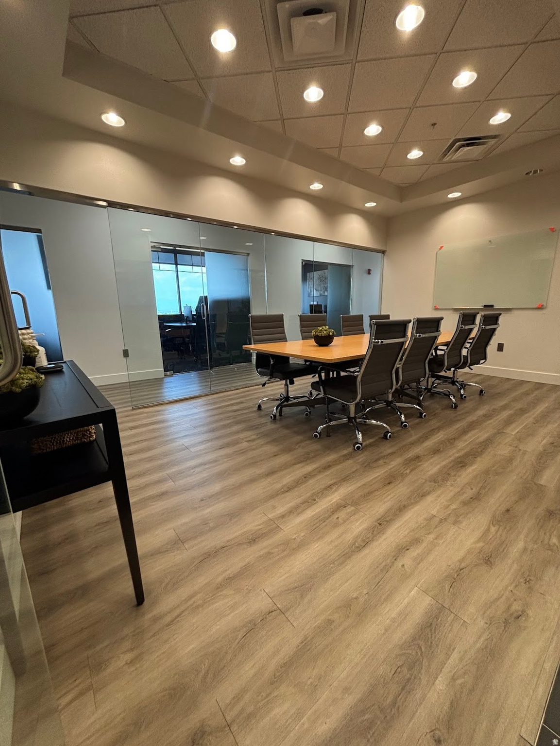 VINEYARD - Commercial Sale