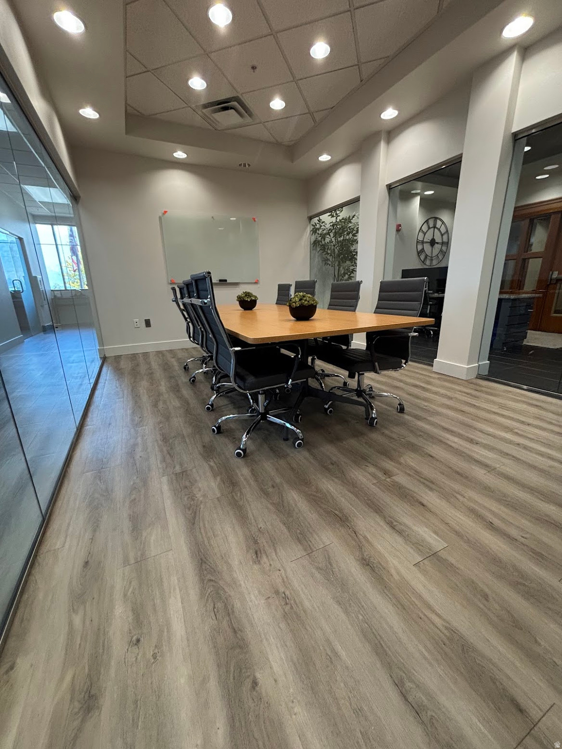 VINEYARD - Commercial Sale