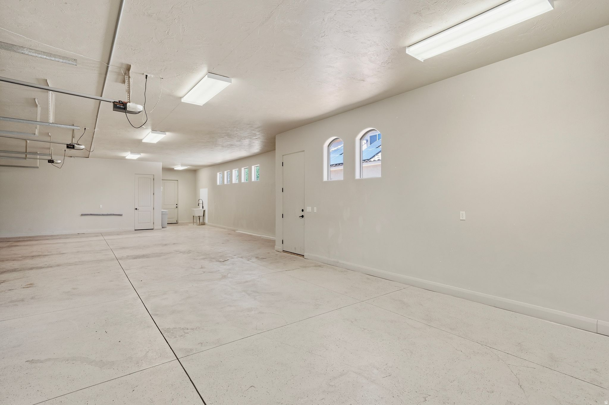ENCE MEADOWS - Residential