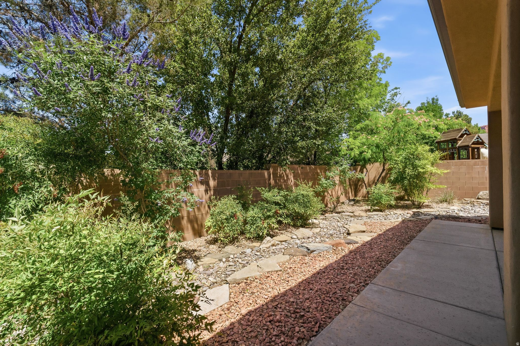 ENCE MEADOWS - Residential
