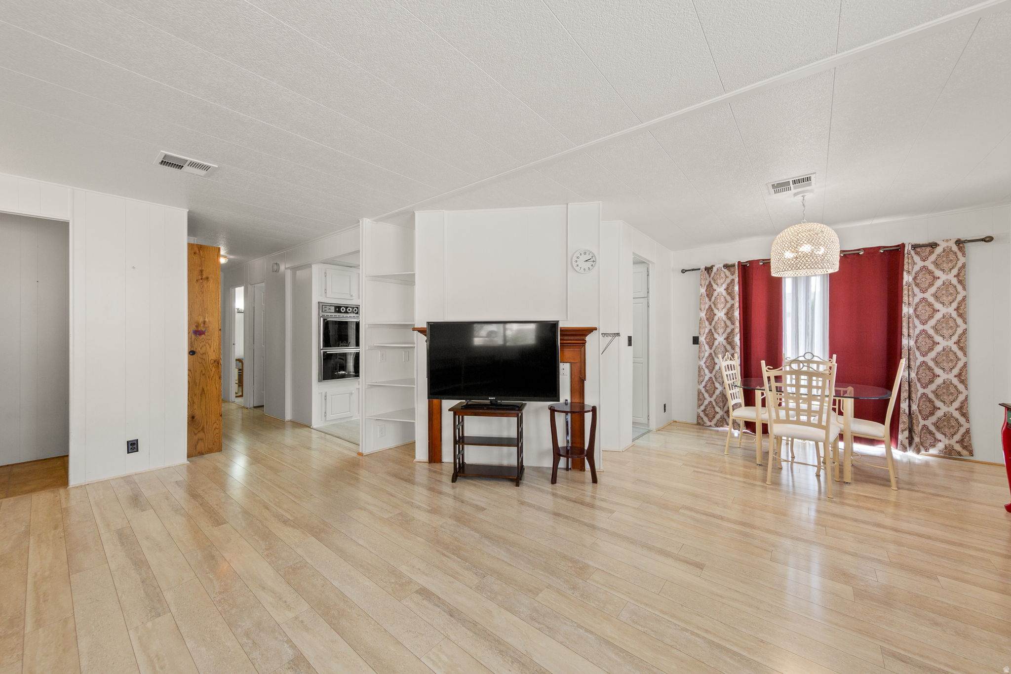 RAINBOW RIDGE MOBILE HOME PARK - Residential