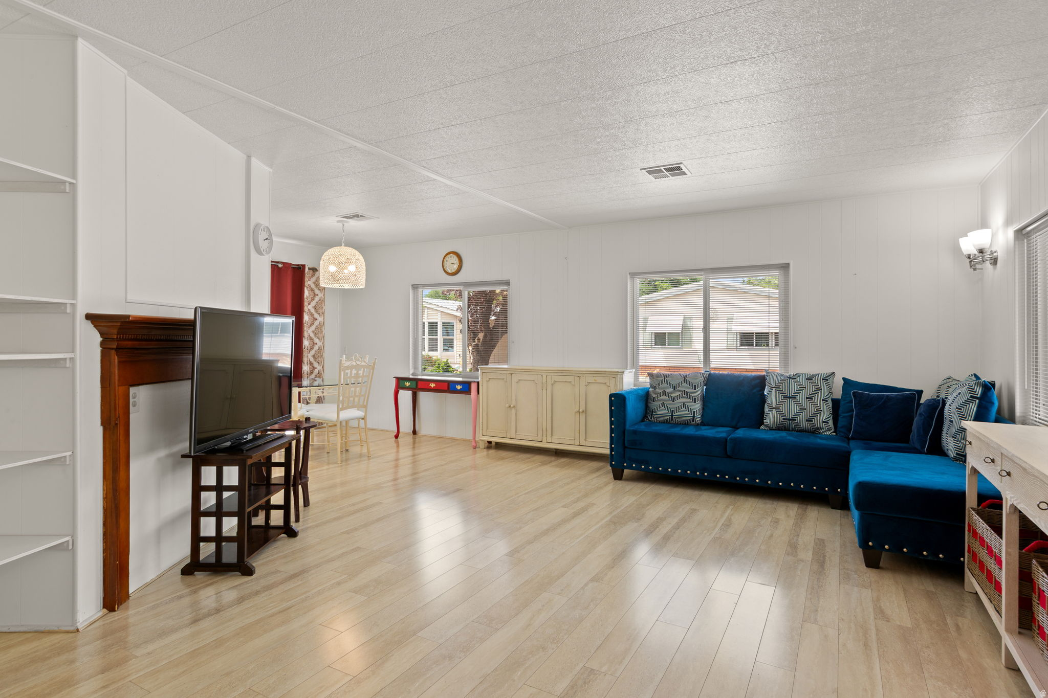 RAINBOW RIDGE MOBILE HOME PARK - Residential