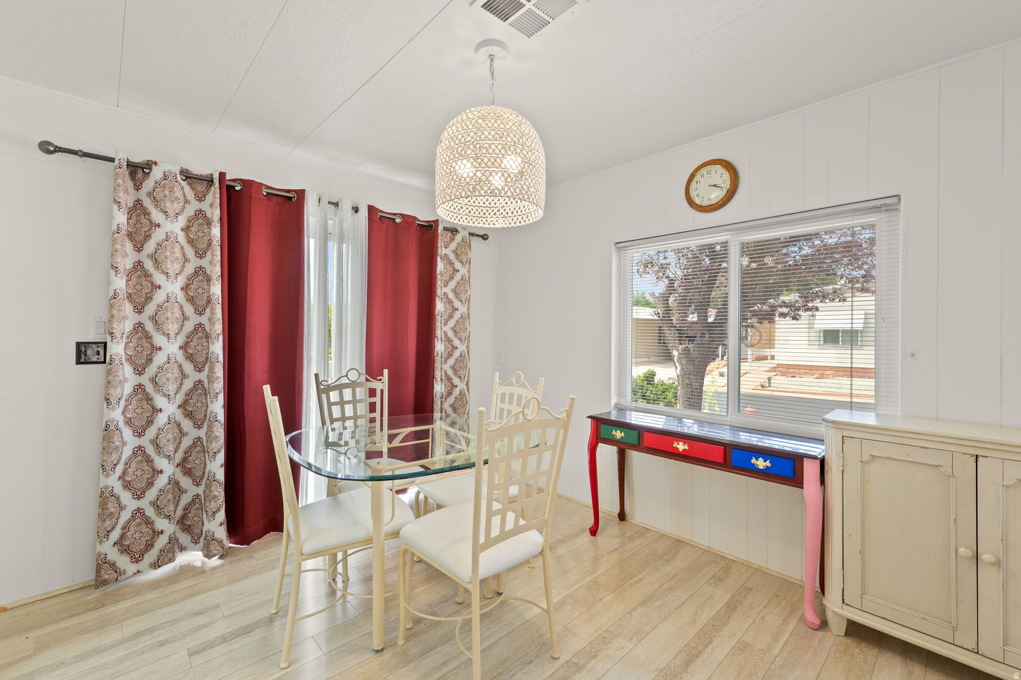RAINBOW RIDGE MOBILE HOME PARK - Residential