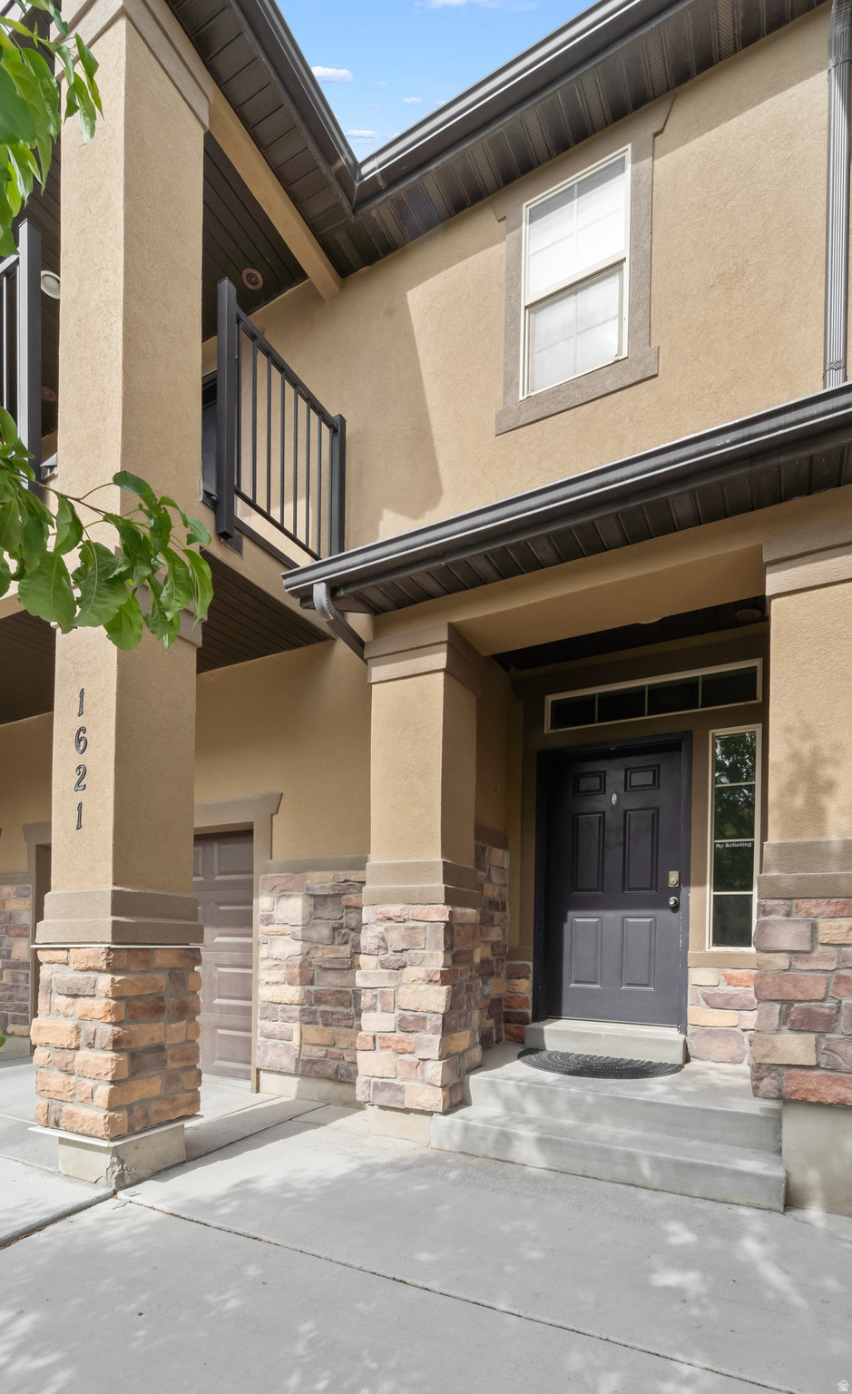 SARATOGA SPRINGS - Residential