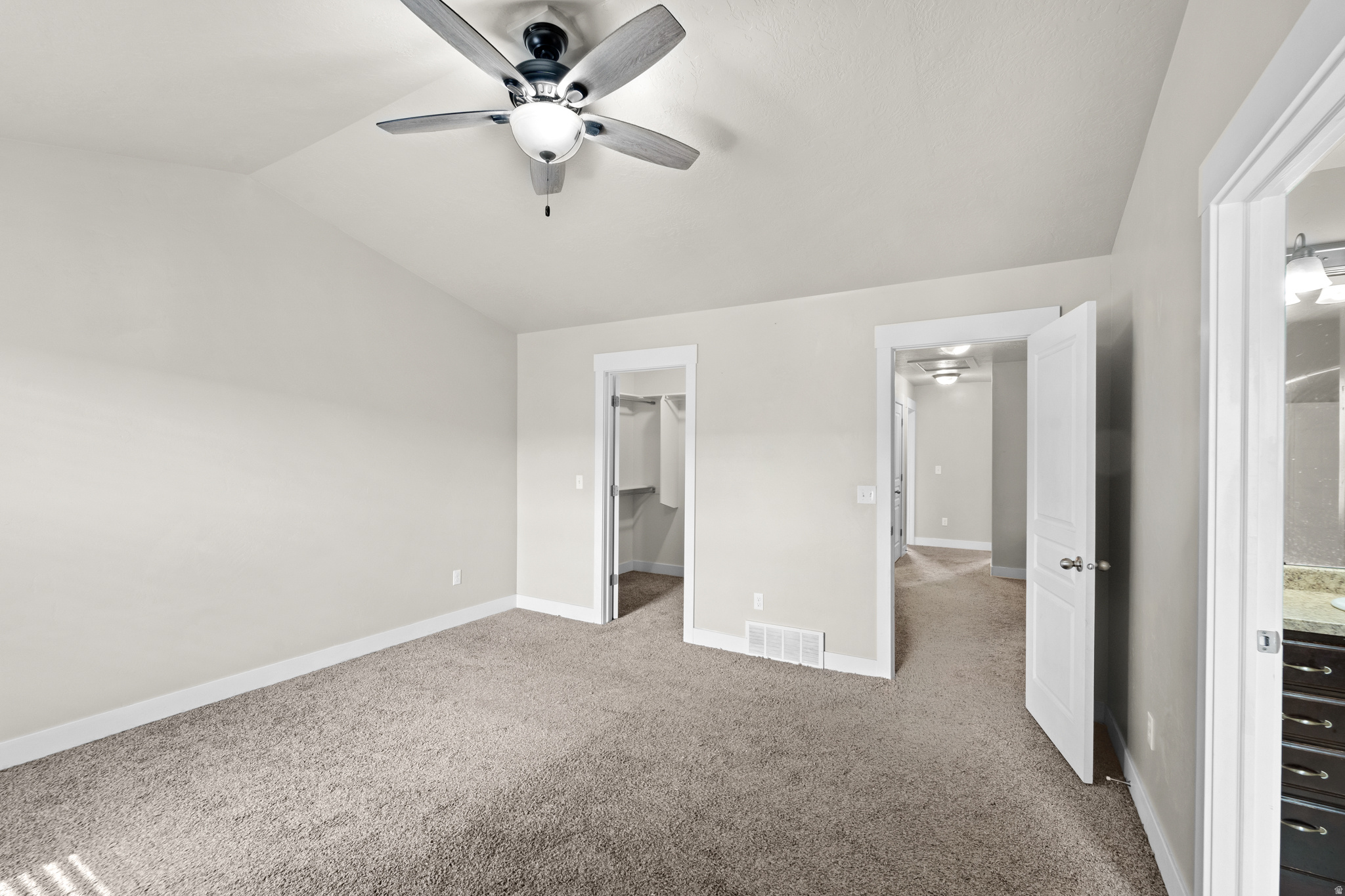 SARATOGA SPRINGS - Residential