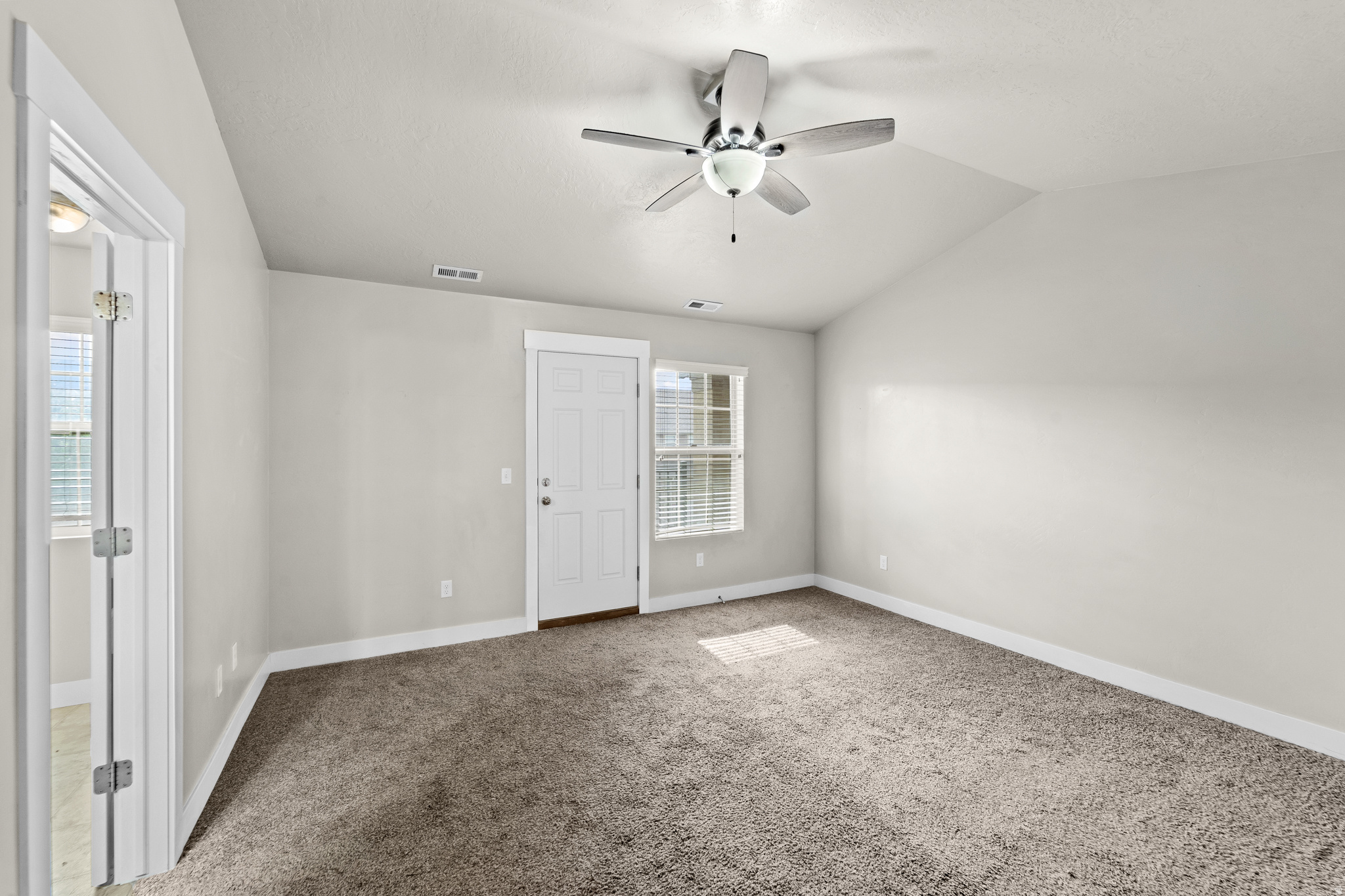 SARATOGA SPRINGS - Residential