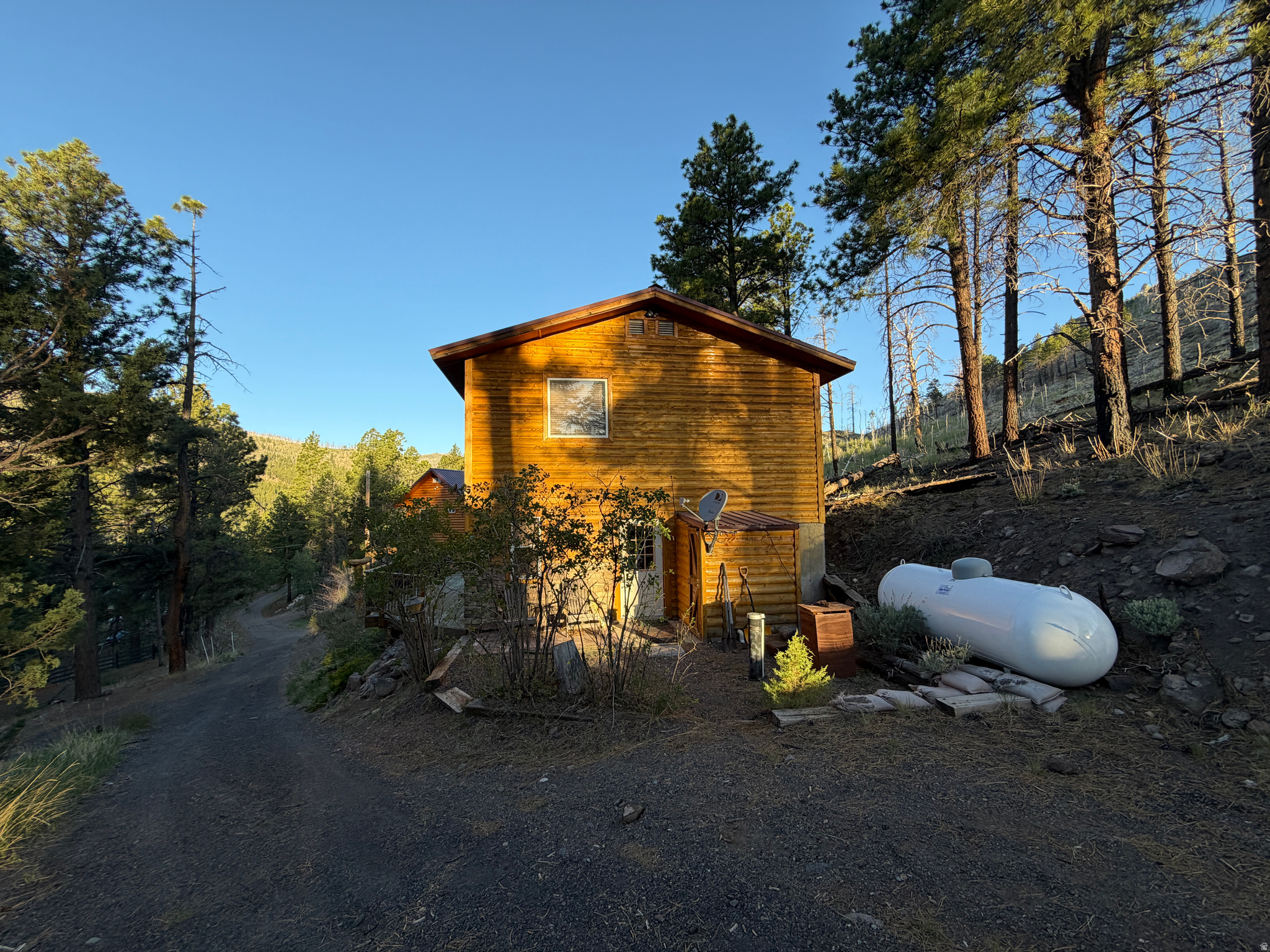 PANGUITCH LAKE ESTATE - Residential