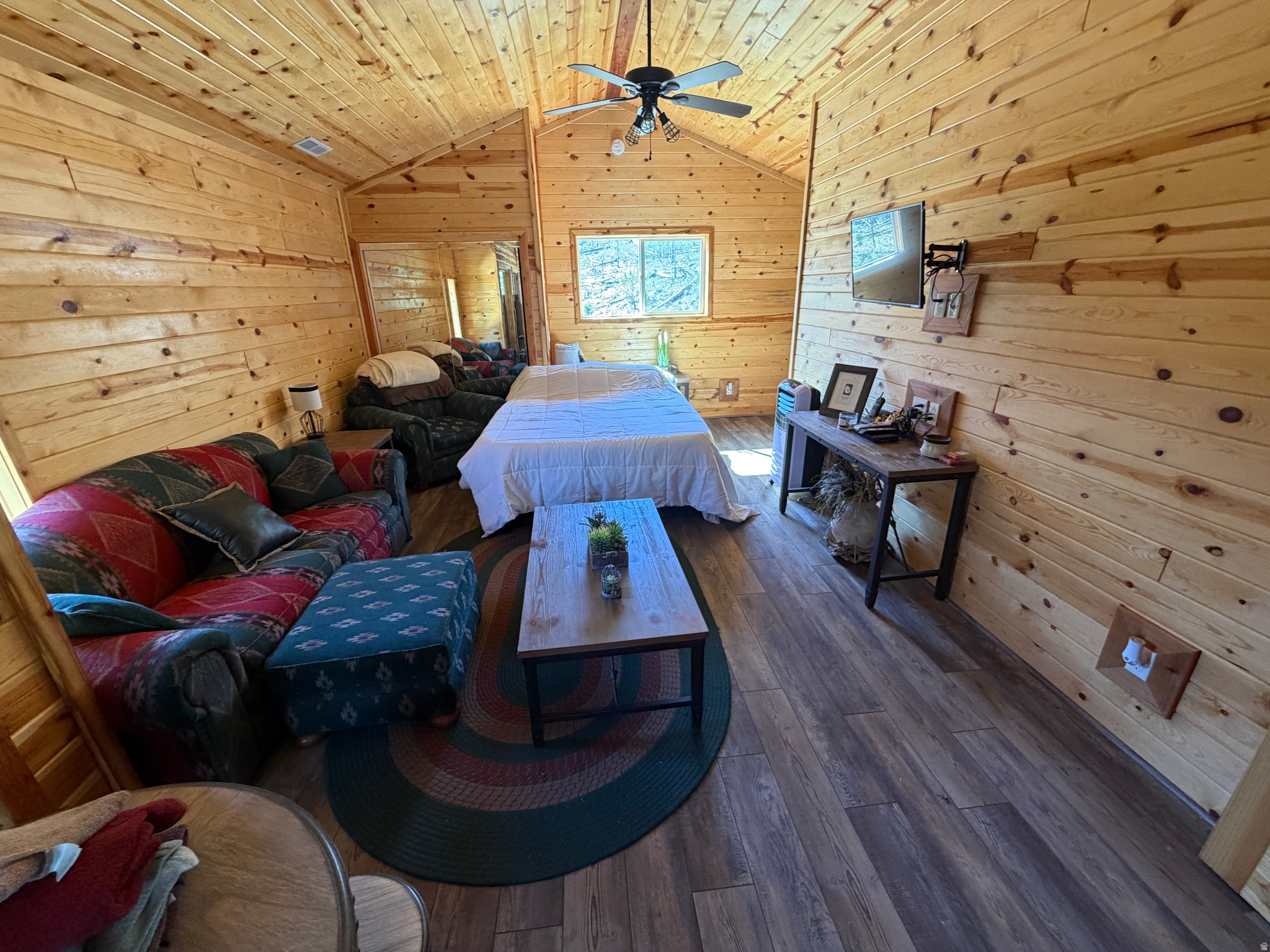 PANGUITCH LAKE ESTATE - Residential