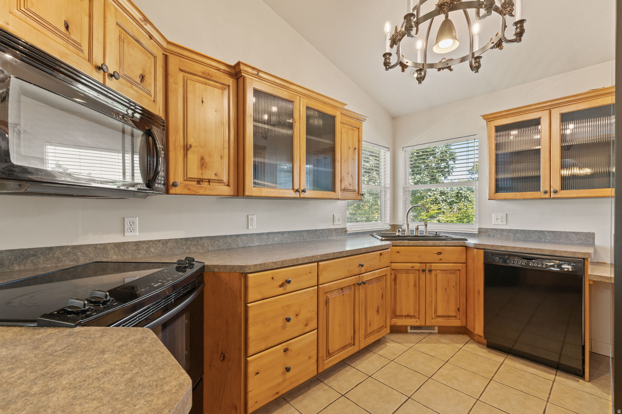 CRAIG ESTATES - Residential