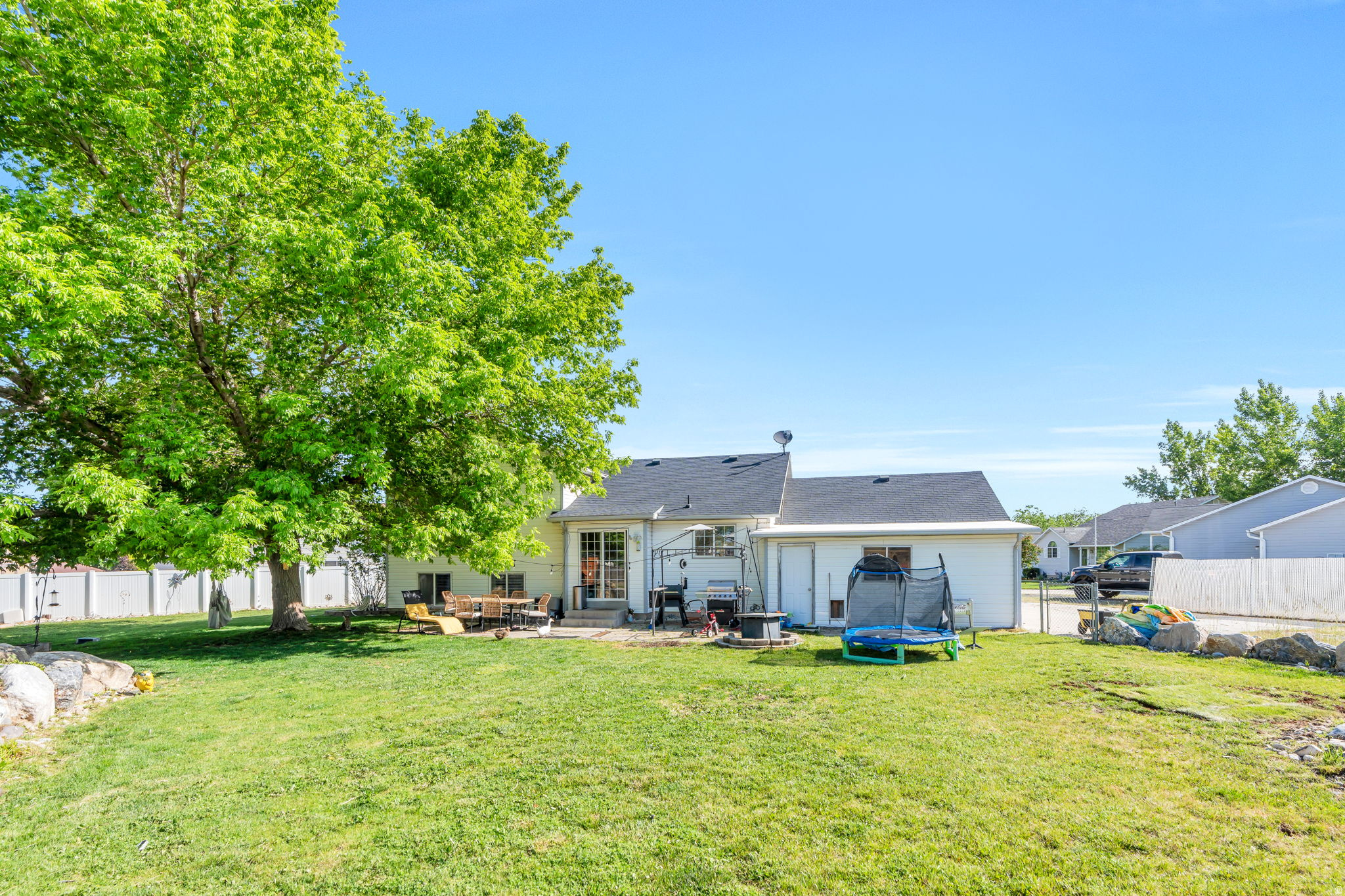 CARRIAGE TOWNE MEADO - Residential