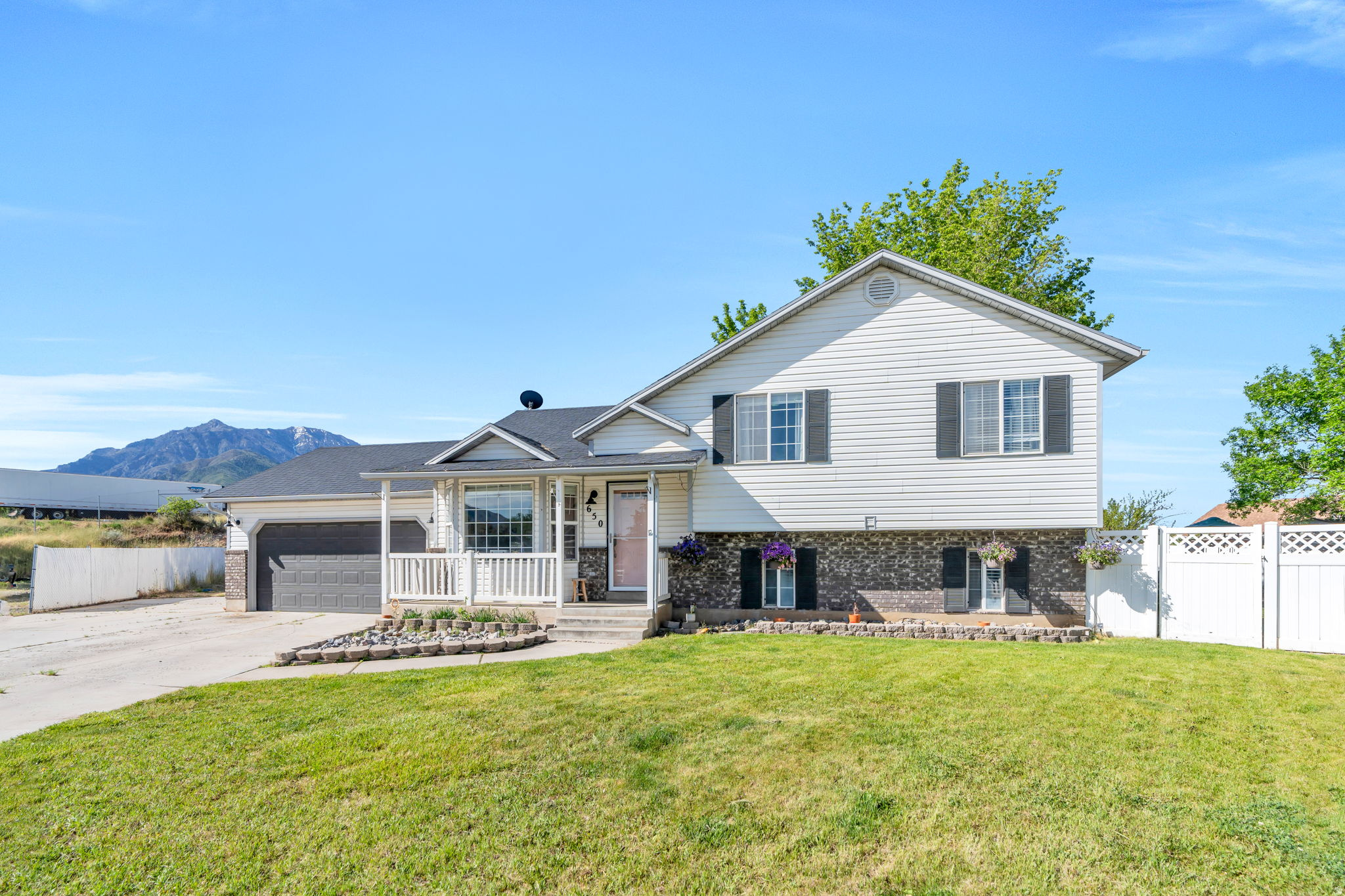 CARRIAGE TOWNE MEADO - Residential