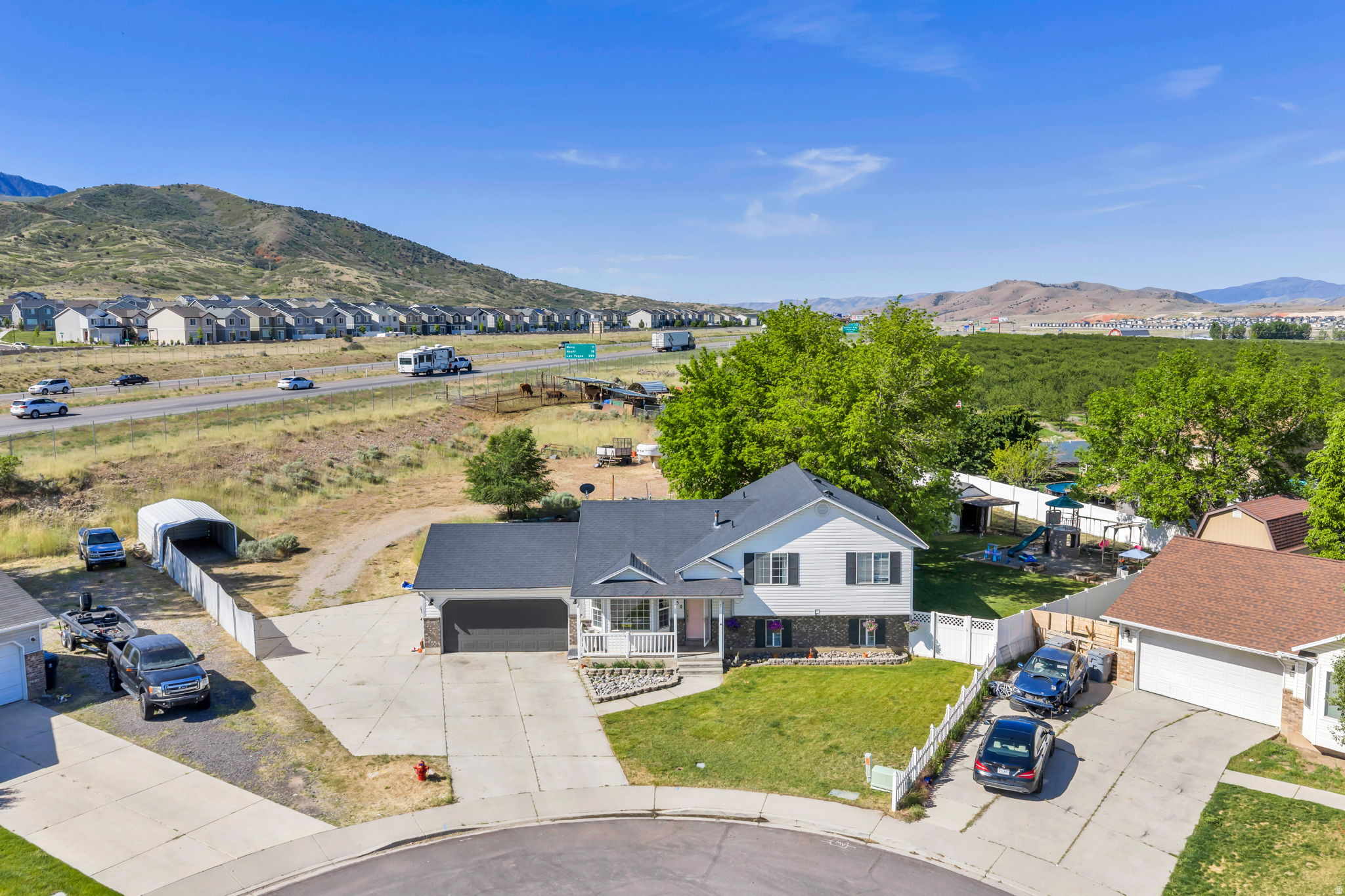 CARRIAGE TOWNE MEADO - Residential