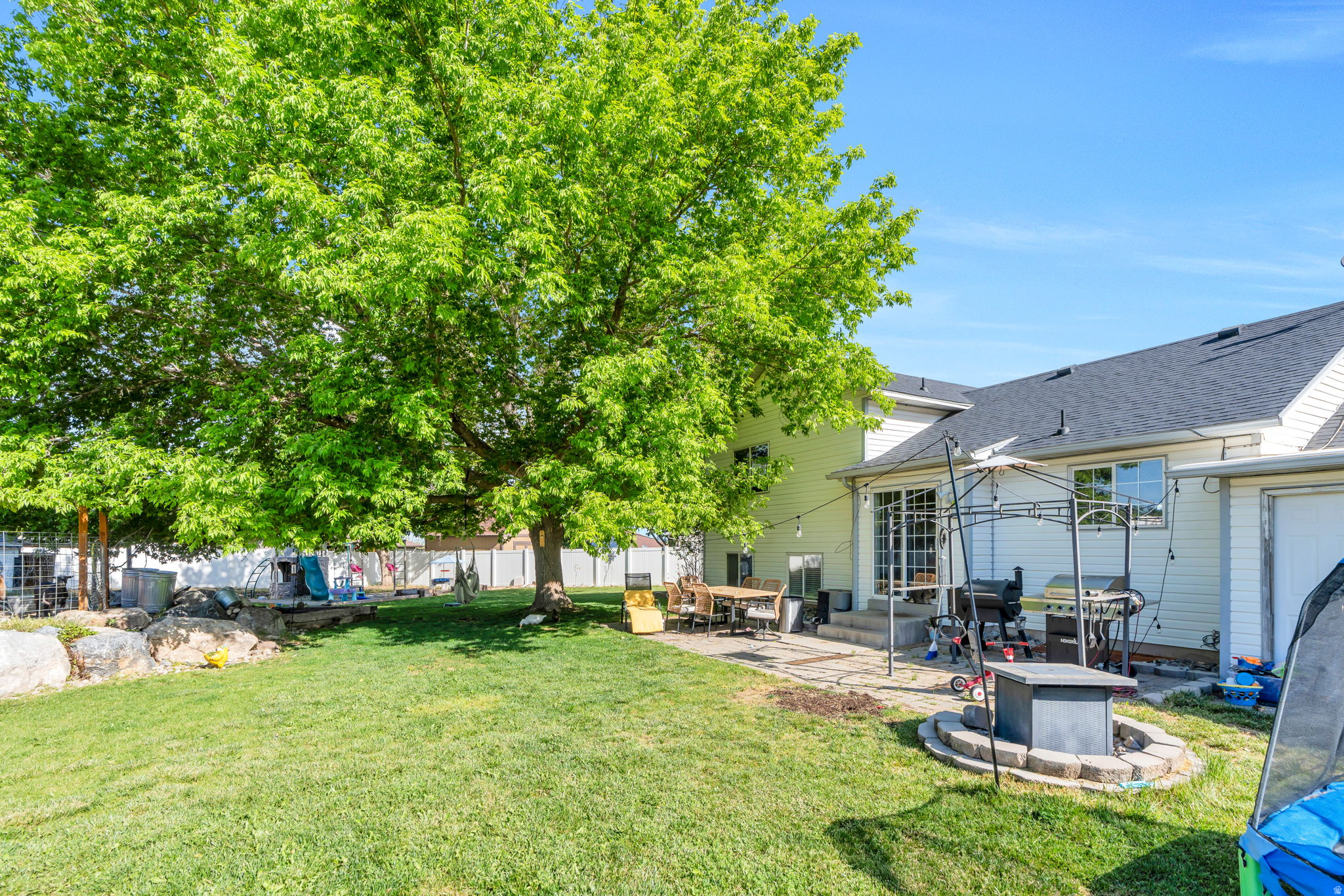 CARRIAGE TOWNE MEADO - Residential