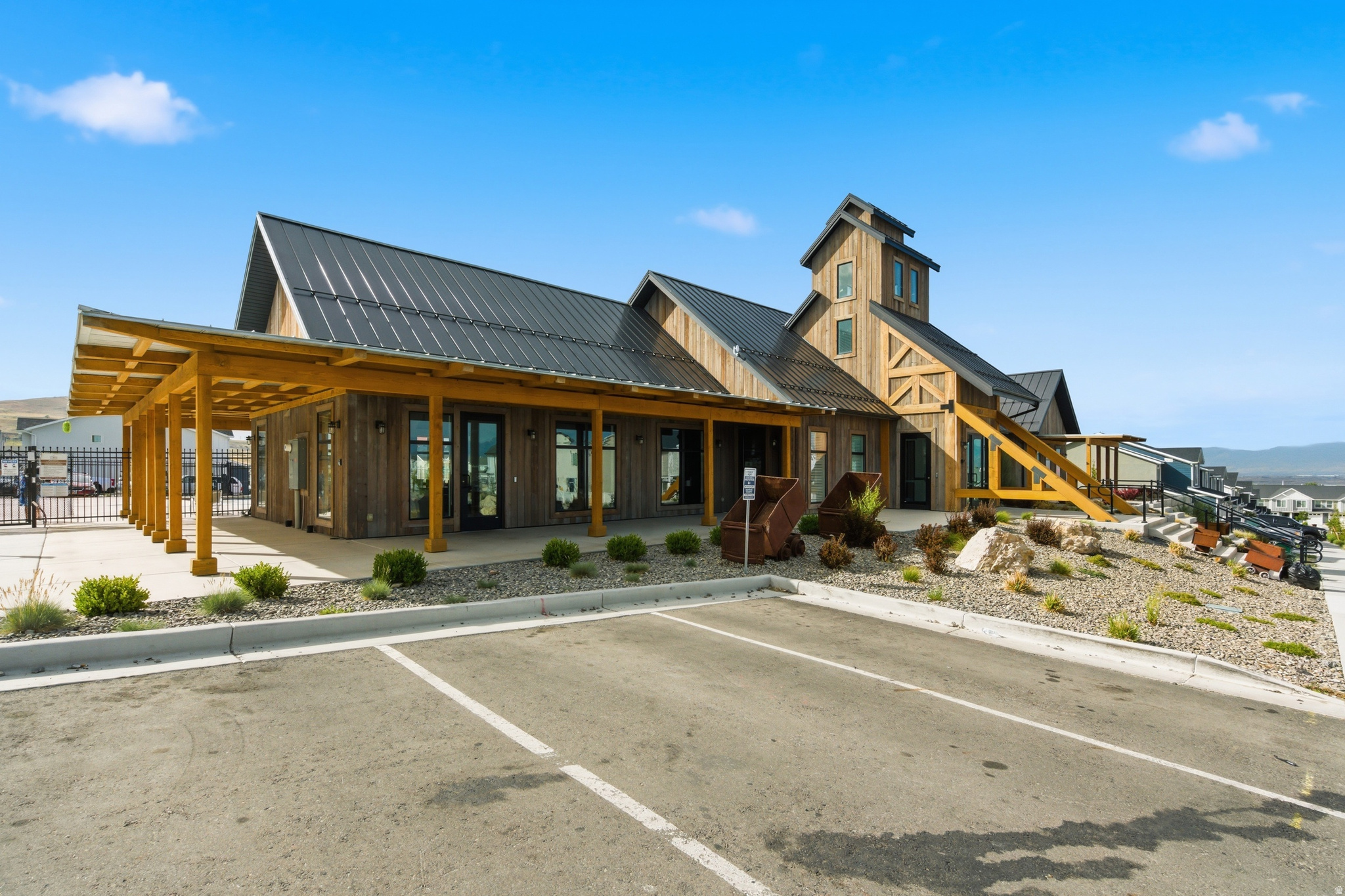 LITTLE VALLEY GATEWAY - Residential