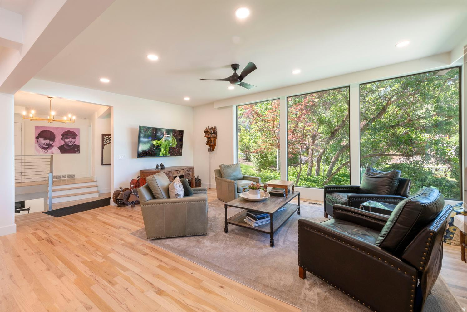 MOUNT OLYMPUS COVE - Residential
