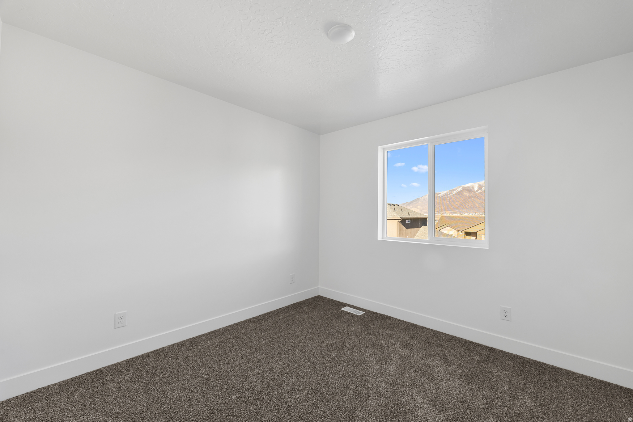 SUMMIT RIDGE THE HILLS - Residential