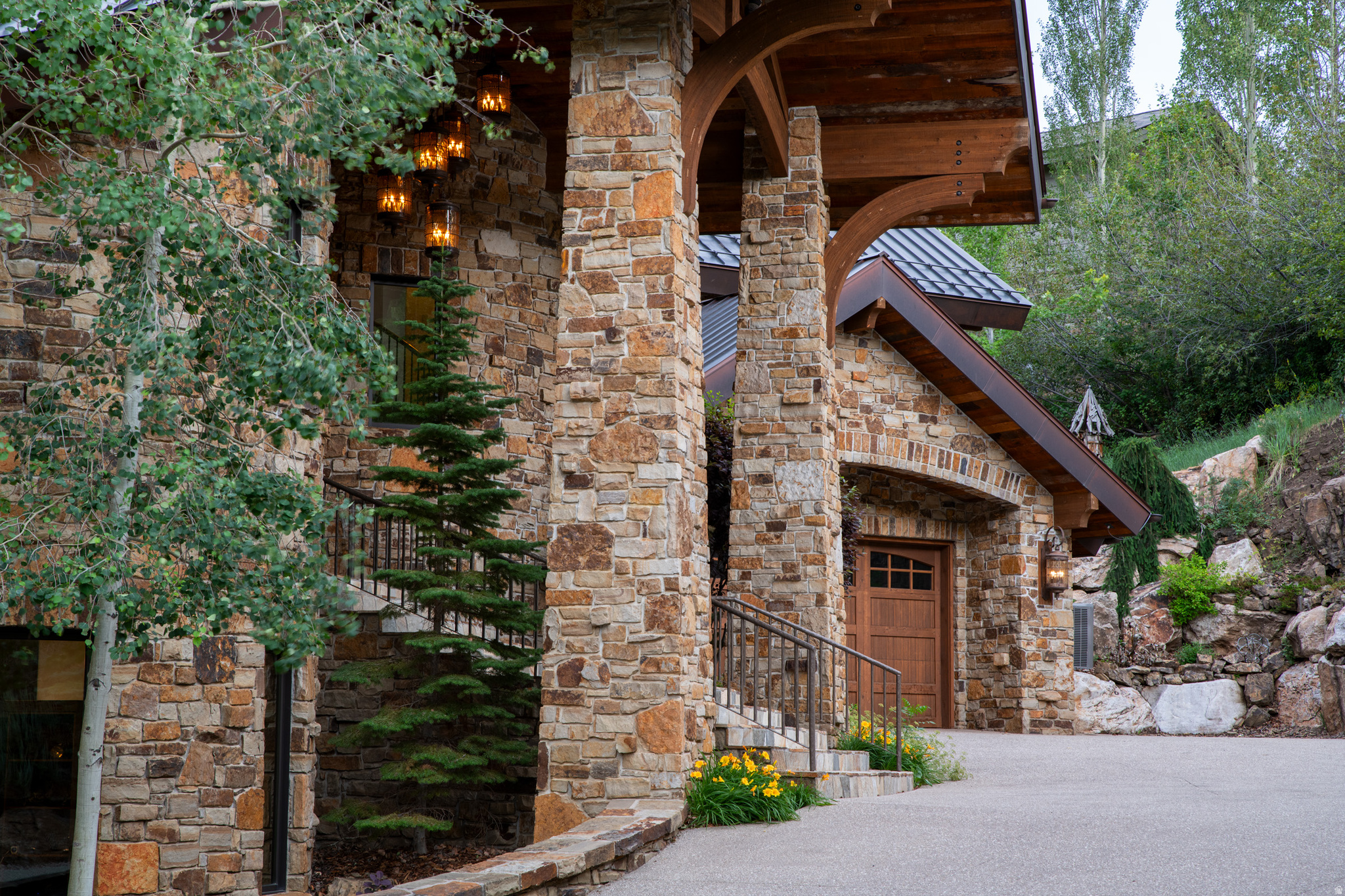 DEER CREST ESTATES - Residential