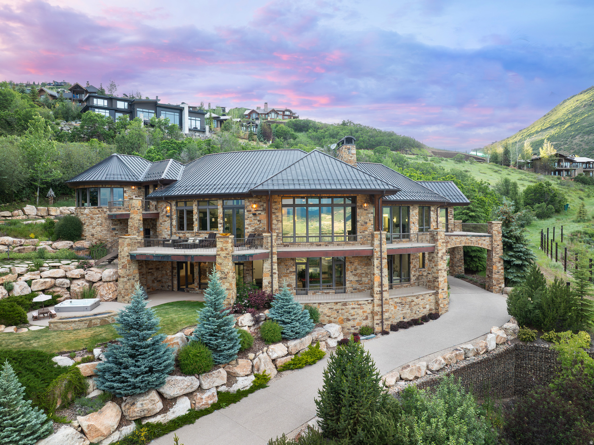 DEER CREST ESTATES - Residential