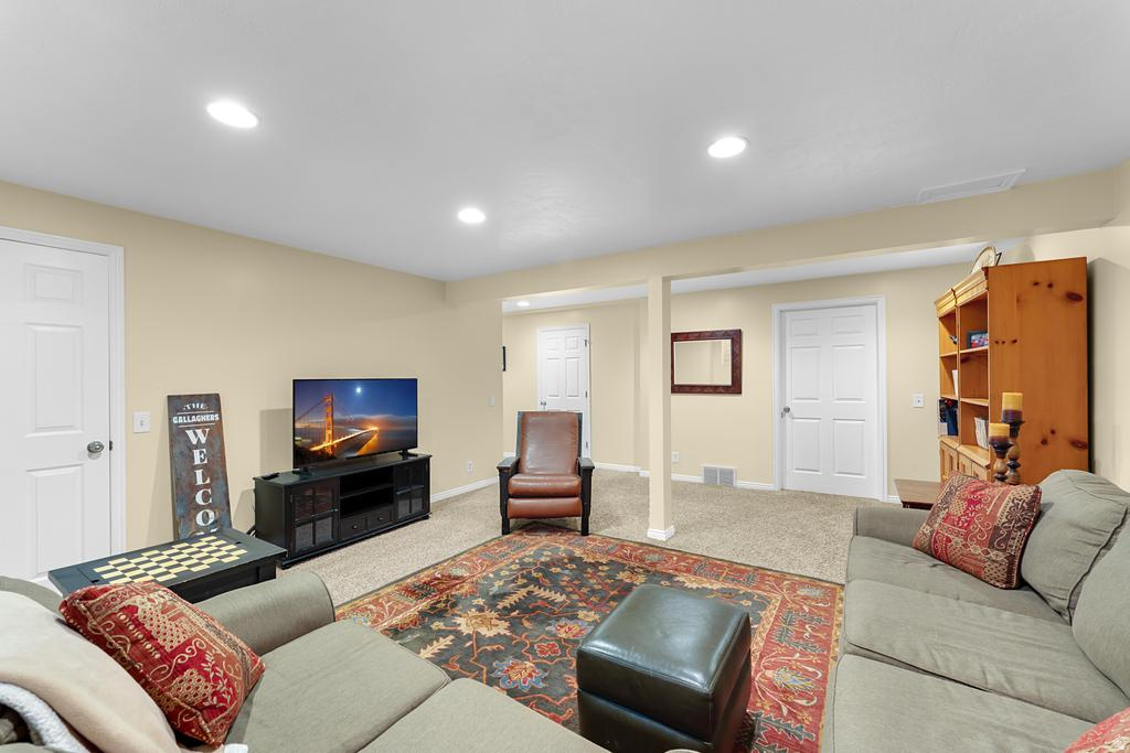 TWIN PEAKS - Residential