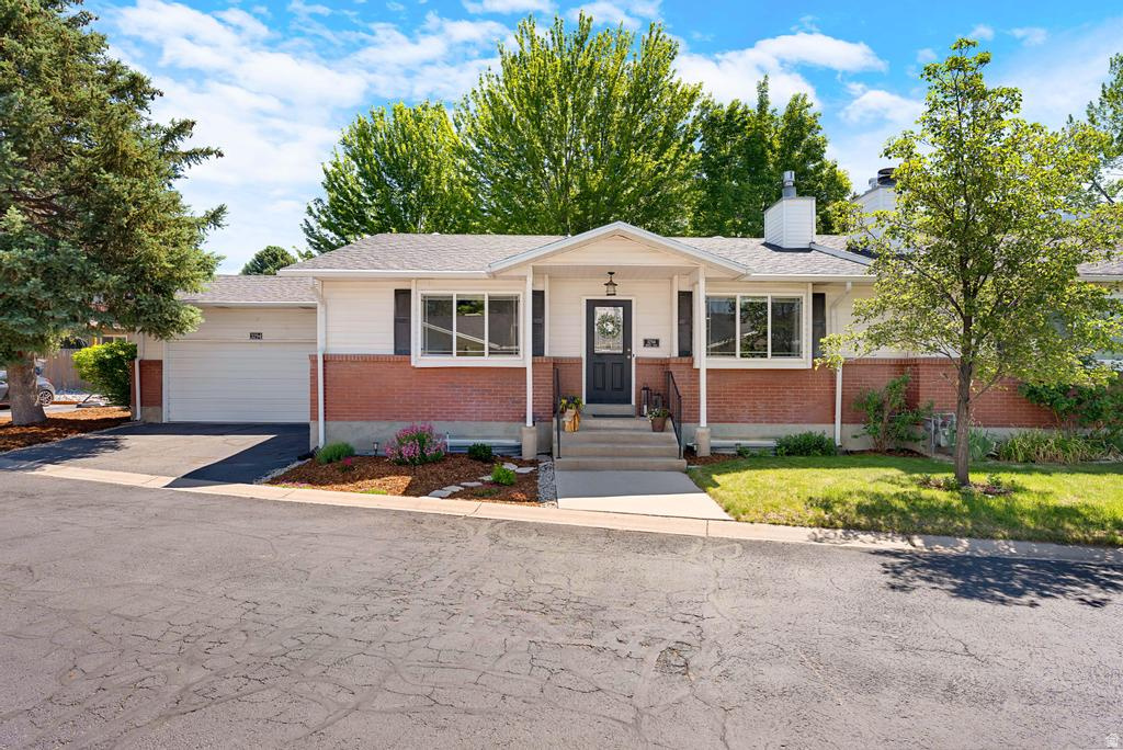 TWIN PEAKS - Residential