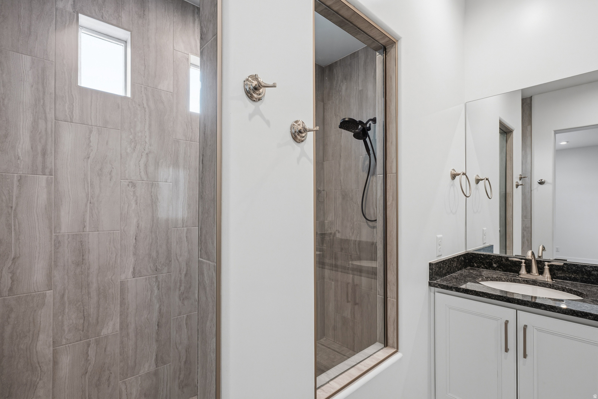 AUBURN HILLS - Residential