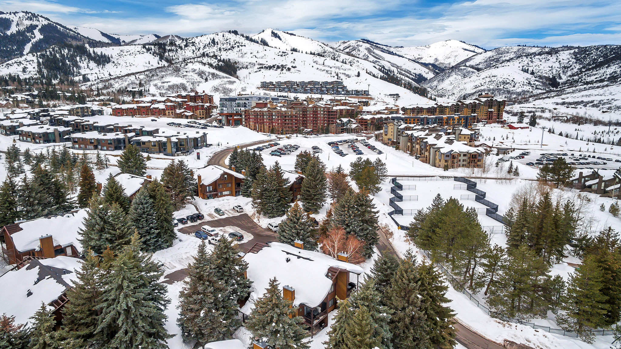 RED PINE CHALETS CONDO - Residential