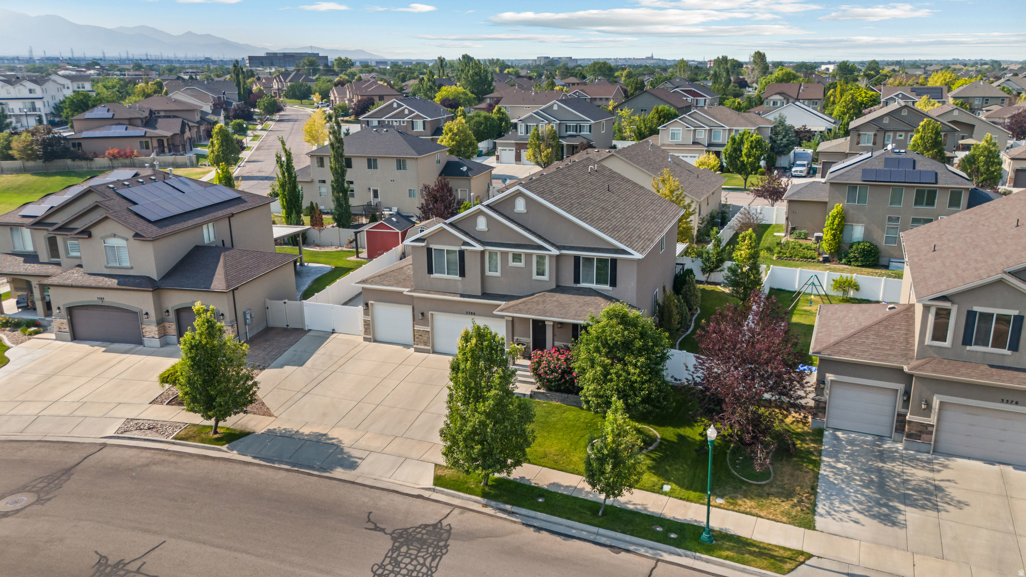 ROSE CREEK CROSSING - Residential