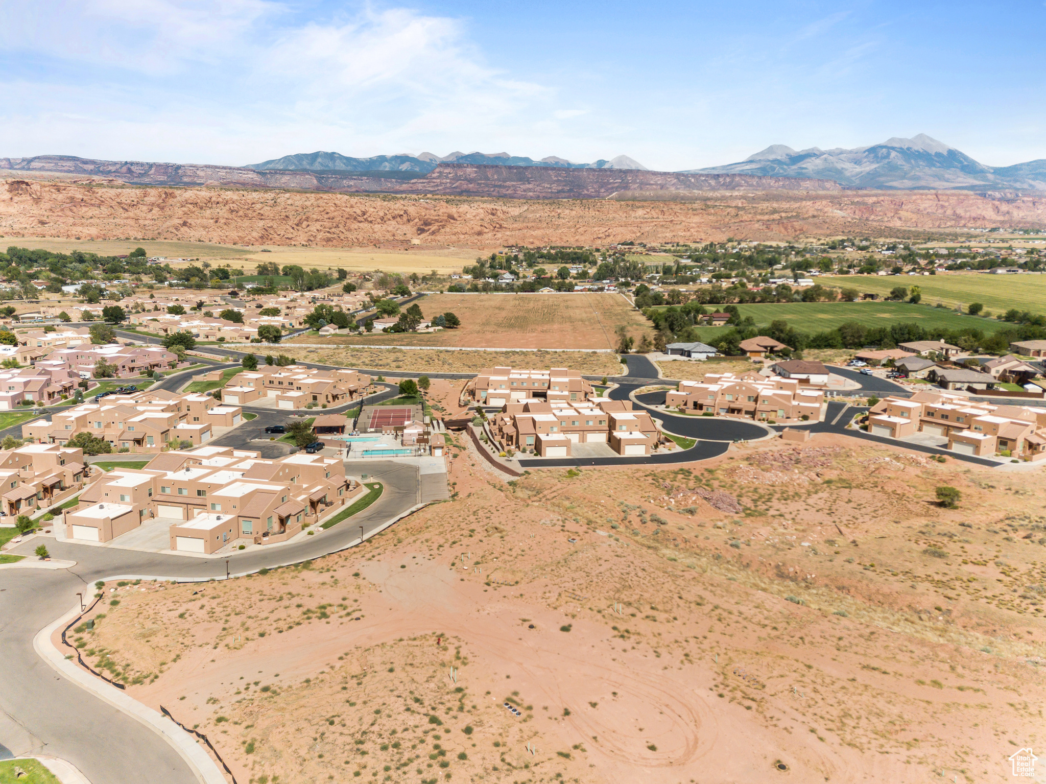 RIM VILLAGE VISTA PHASE 7 - Commercial Sale