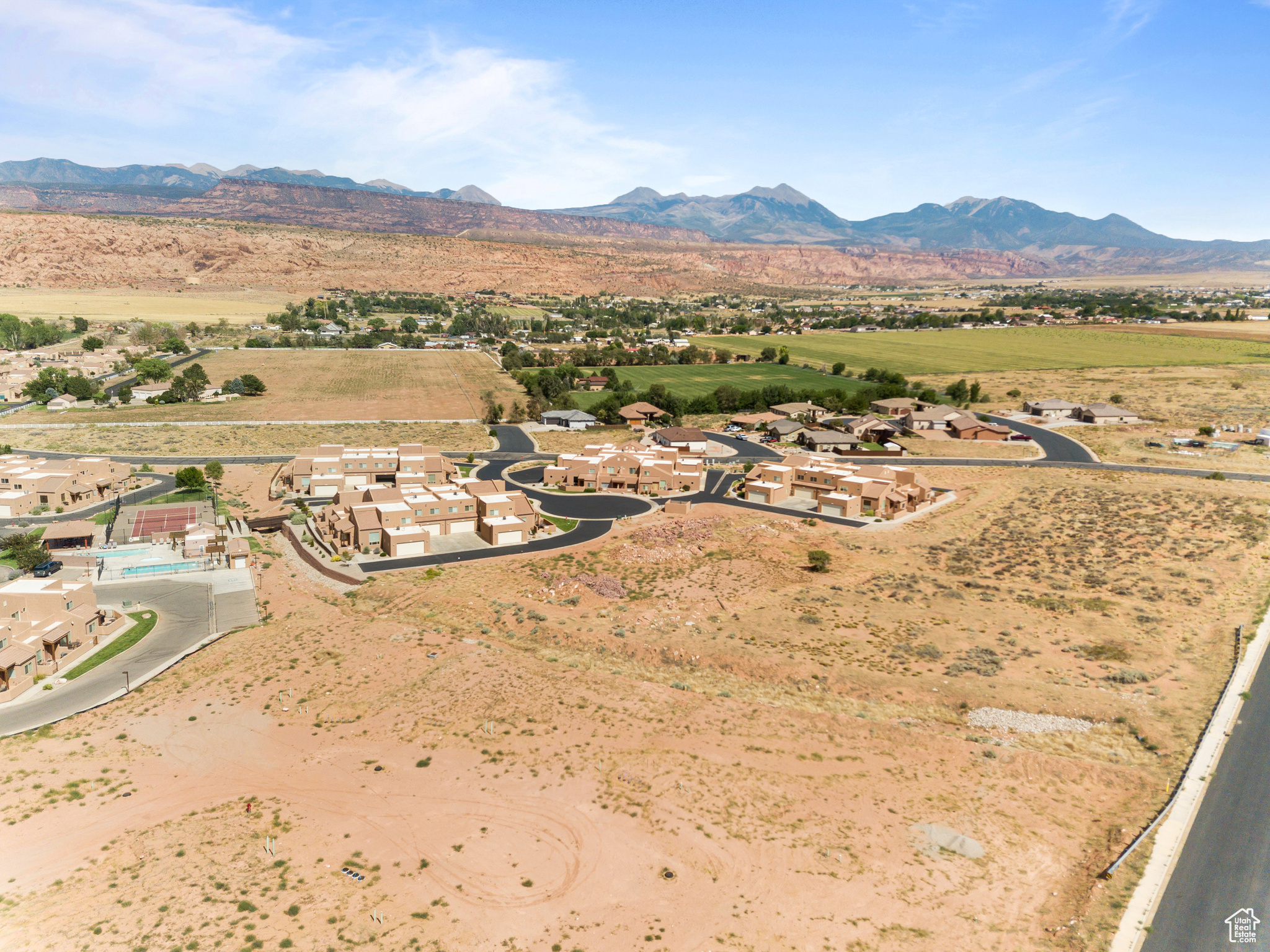 RIM VILLAGE VISTA PHASE 7 - Commercial Sale