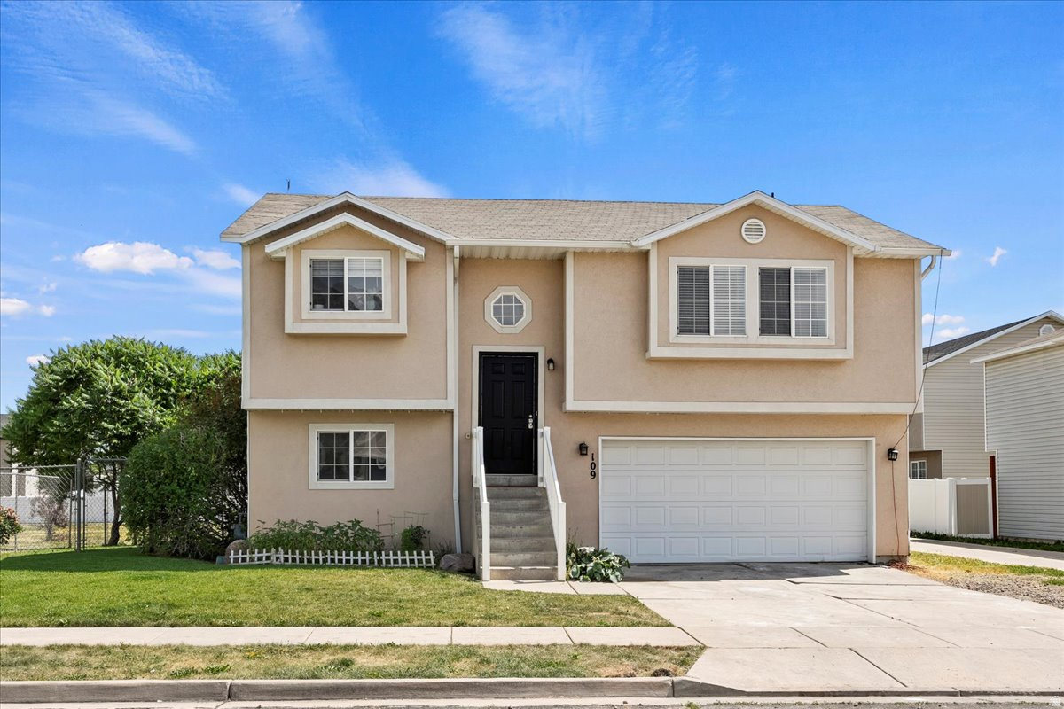 ROYLANCE FARMS PRUD - Residential