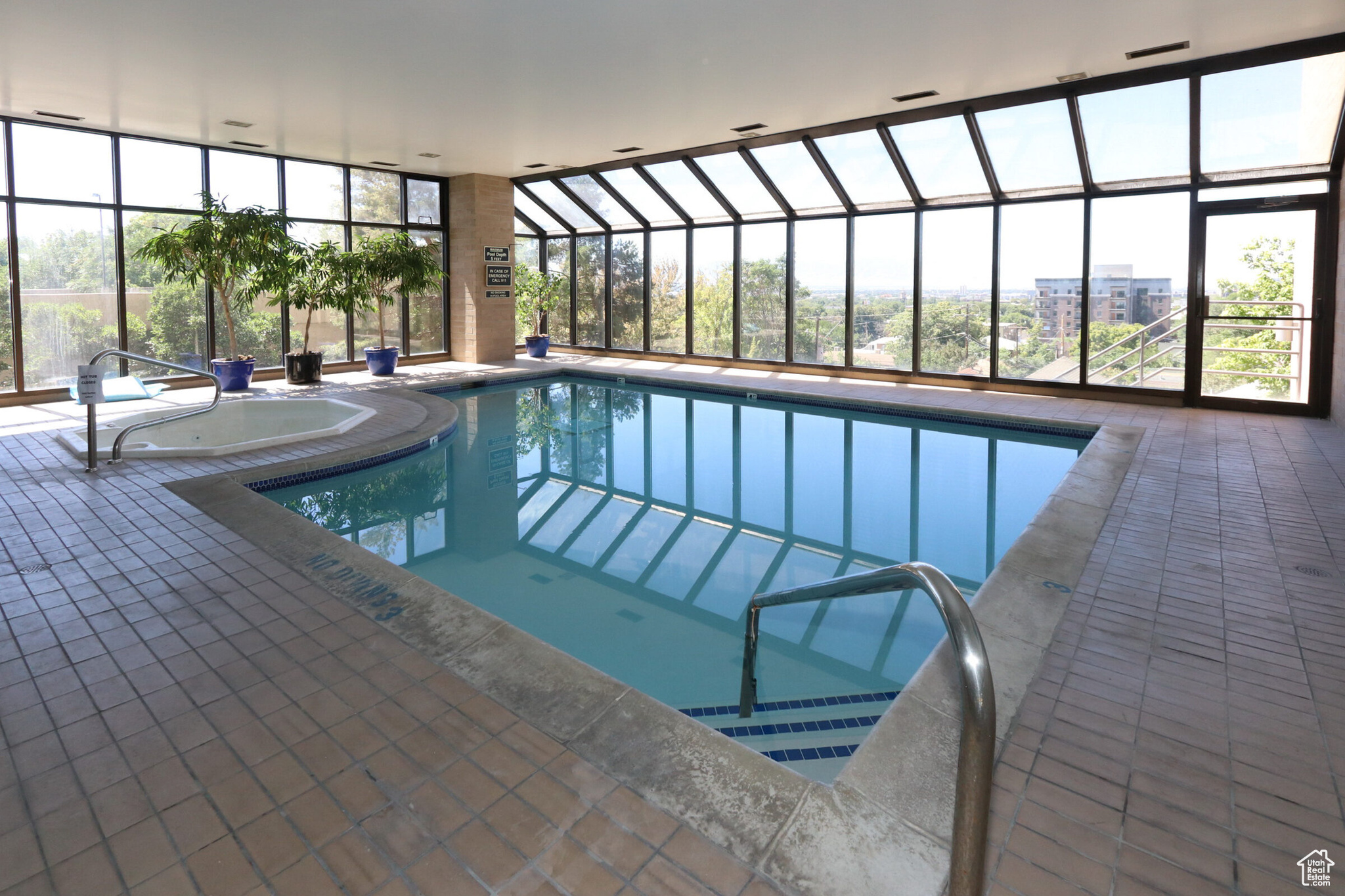 WILSHIRE - Residential