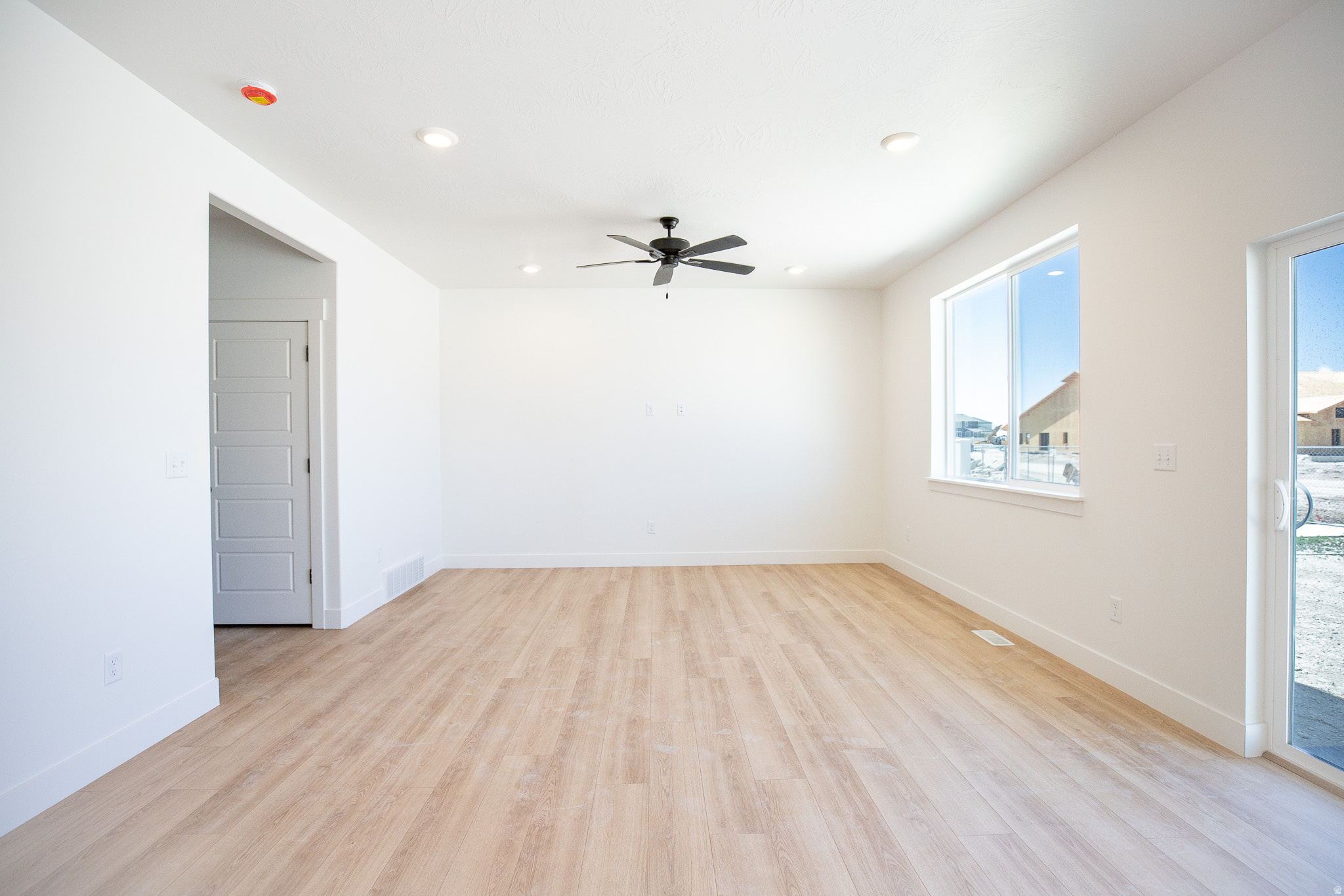PARKWAY FIELDS SINGLES 2 - Residential