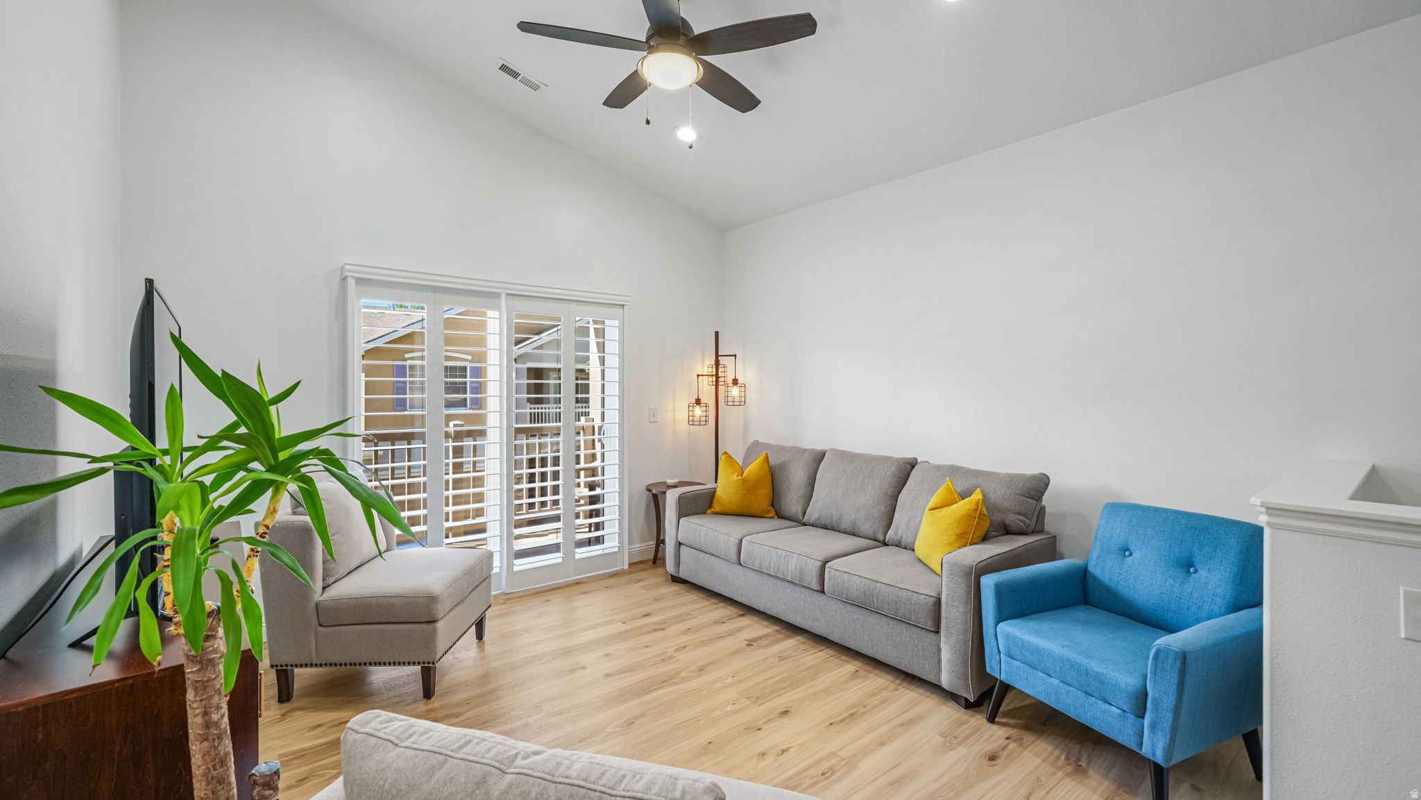PEMBERLEY - Residential