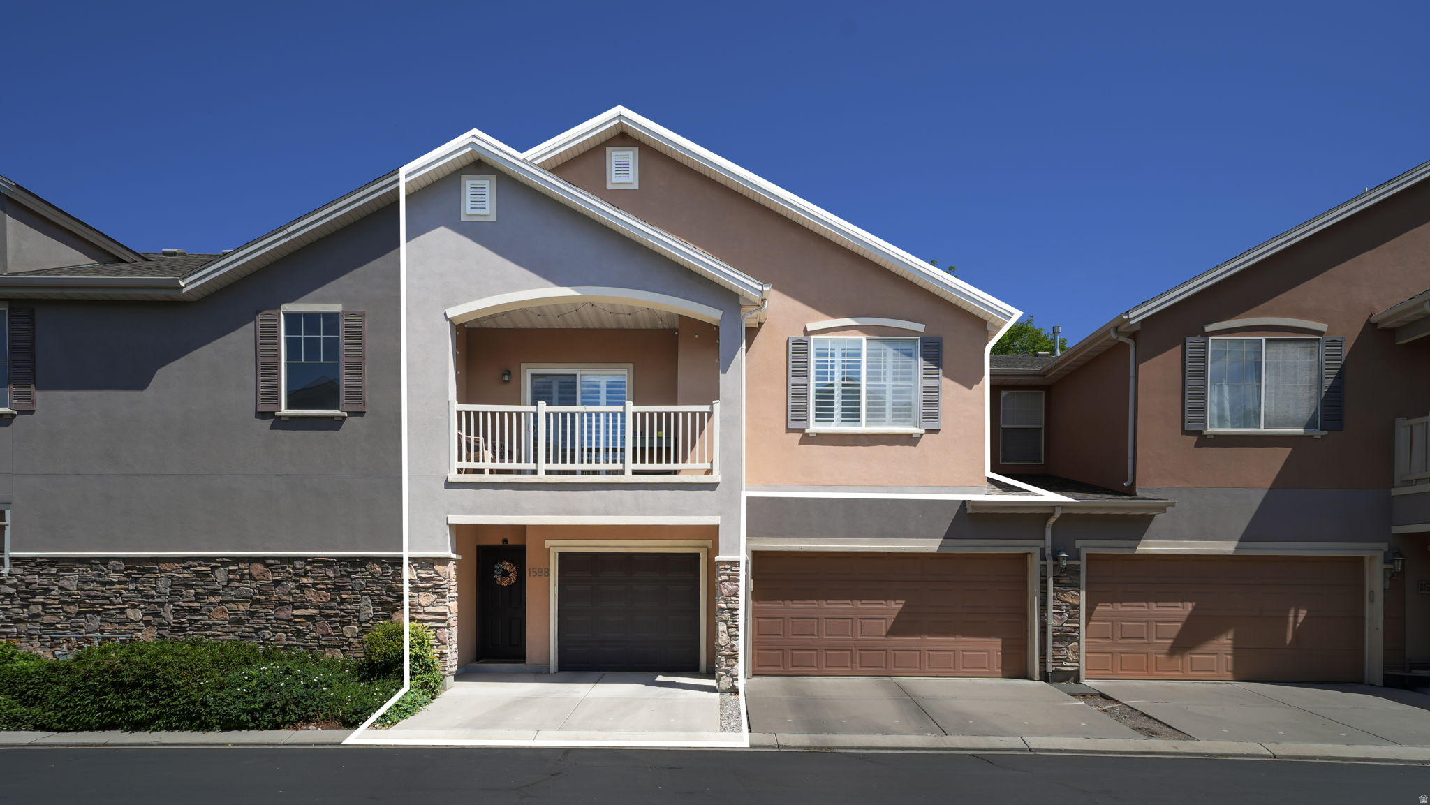 PEMBERLEY - Residential