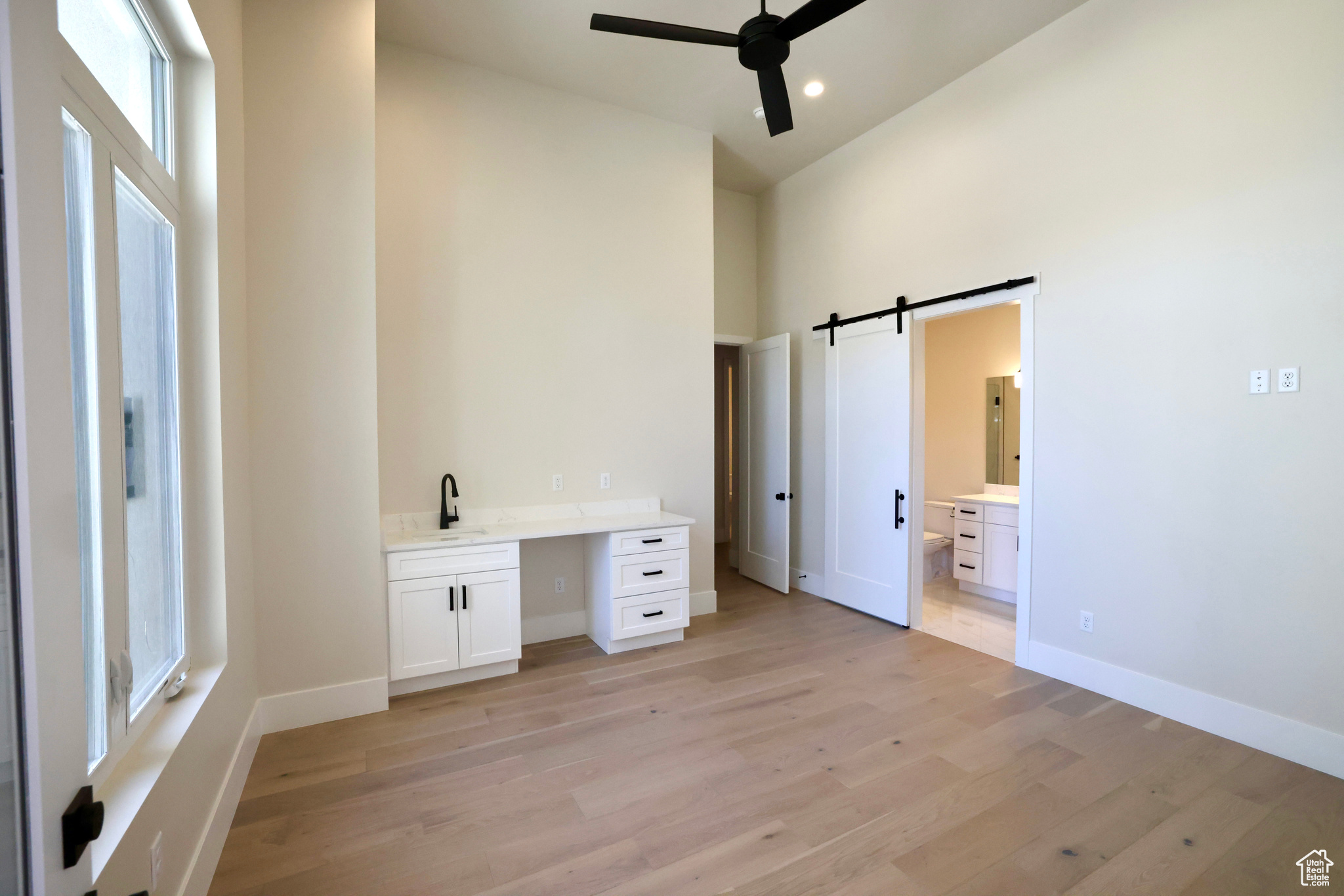 HAWKEYE POINT - Residential