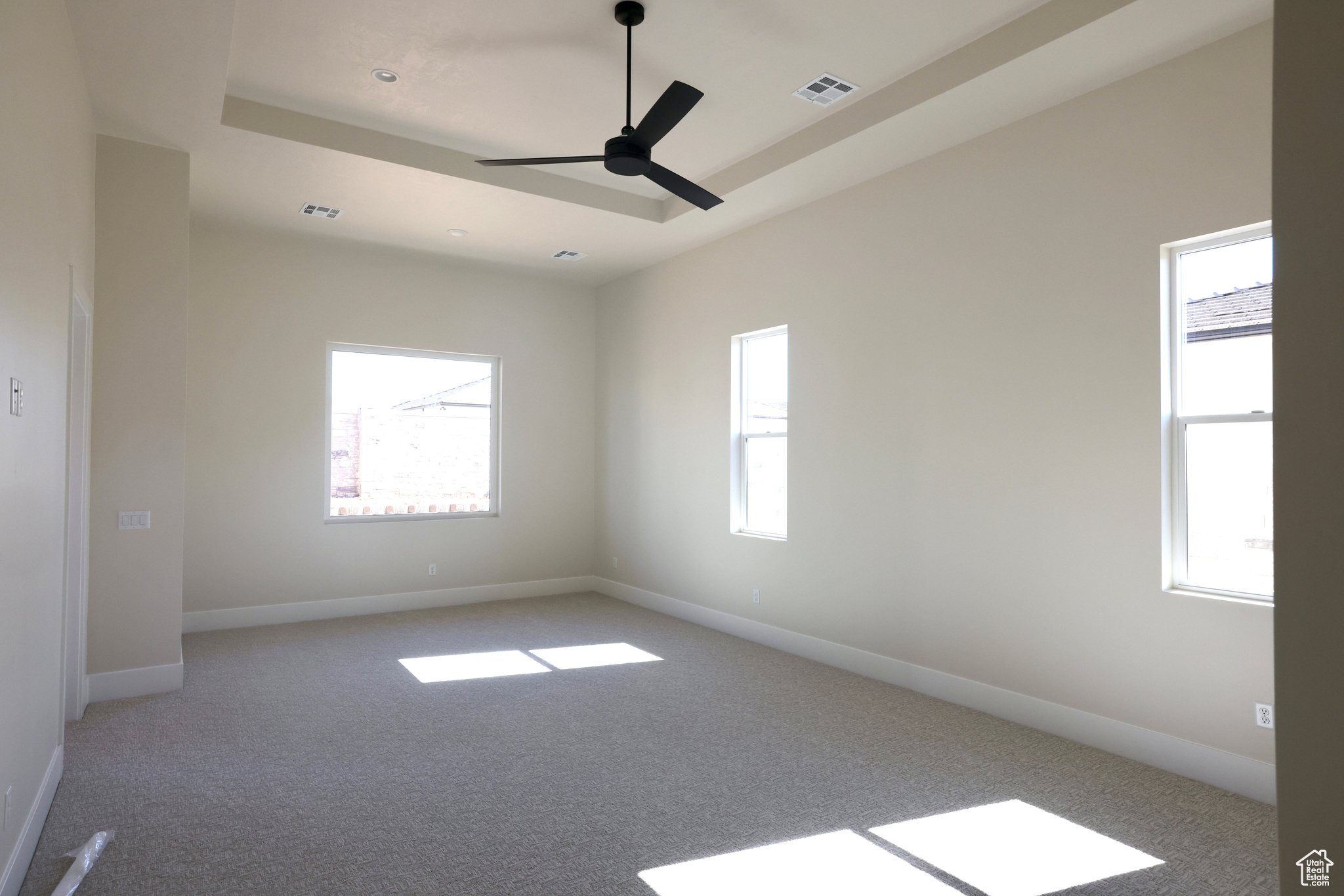 HAWKEYE POINT - Residential