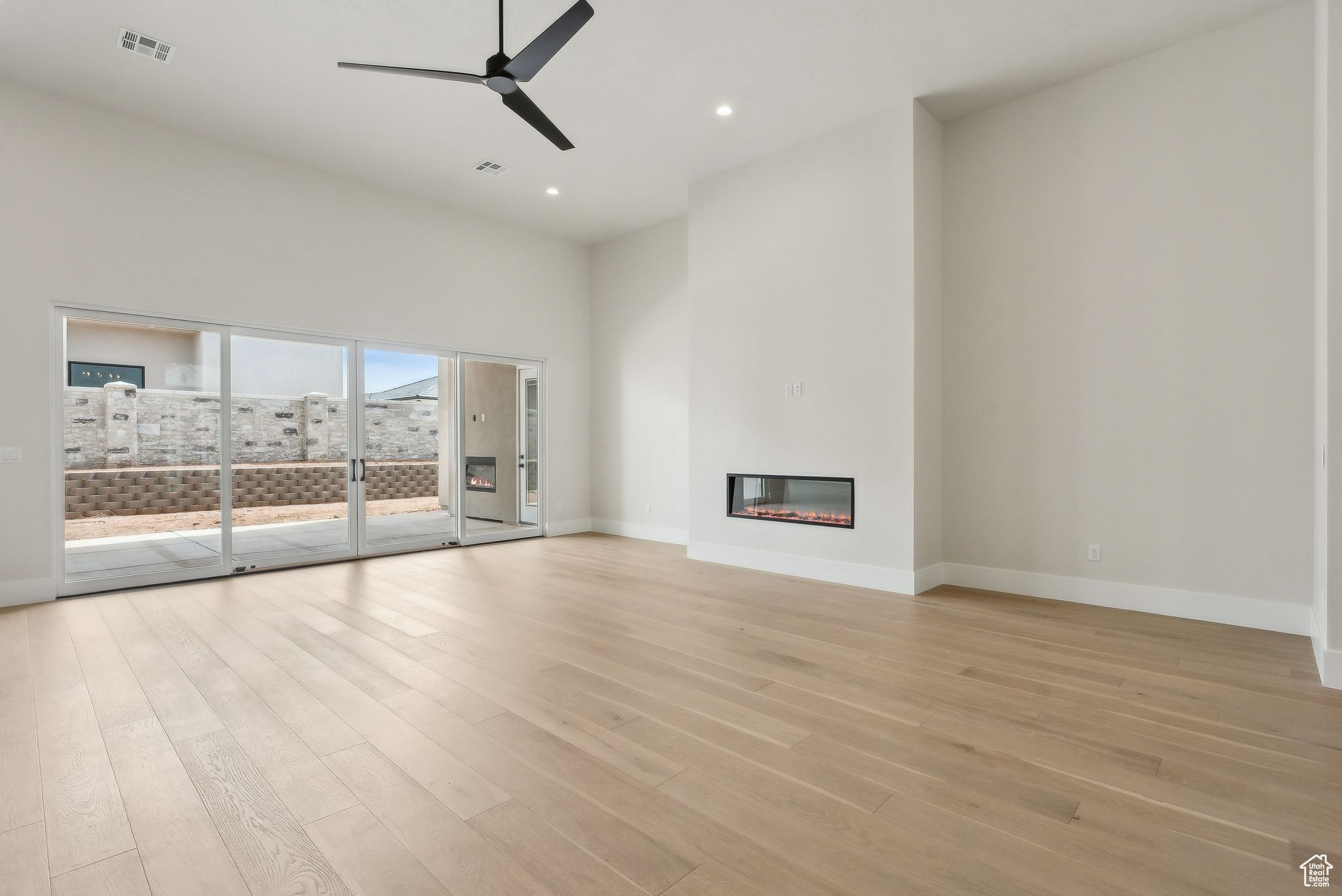 HAWKEYE POINT - Residential