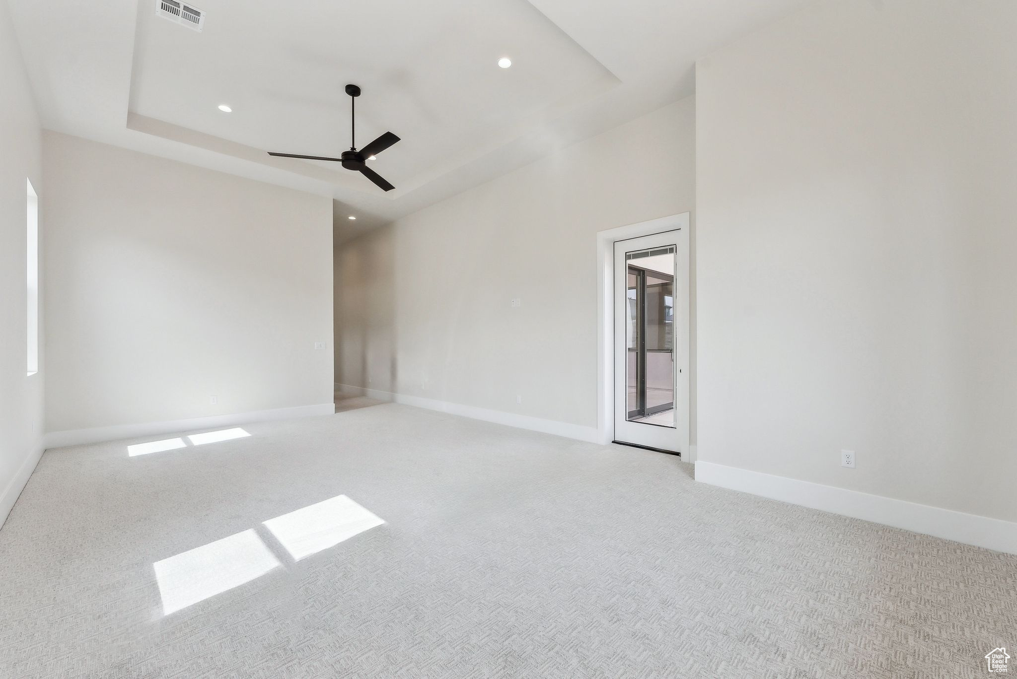 HAWKEYE POINT - Residential